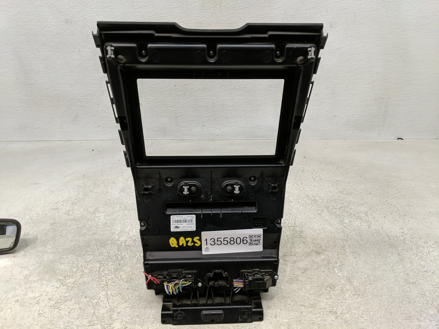 2016-2016 Ford Edge Radio Control Panel 1355806 - Oemusedautoparts1.com