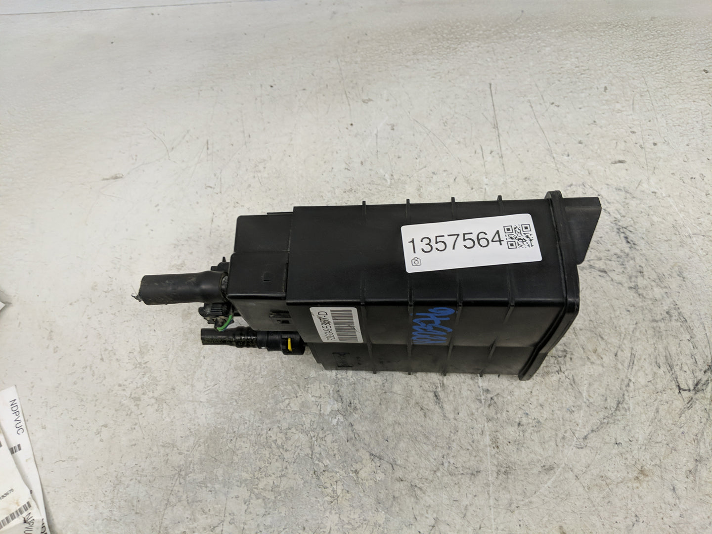 2016 Ford Edge Fuel Vapor Charcoal Canister 1357564 - Oemusedautoparts1.com
