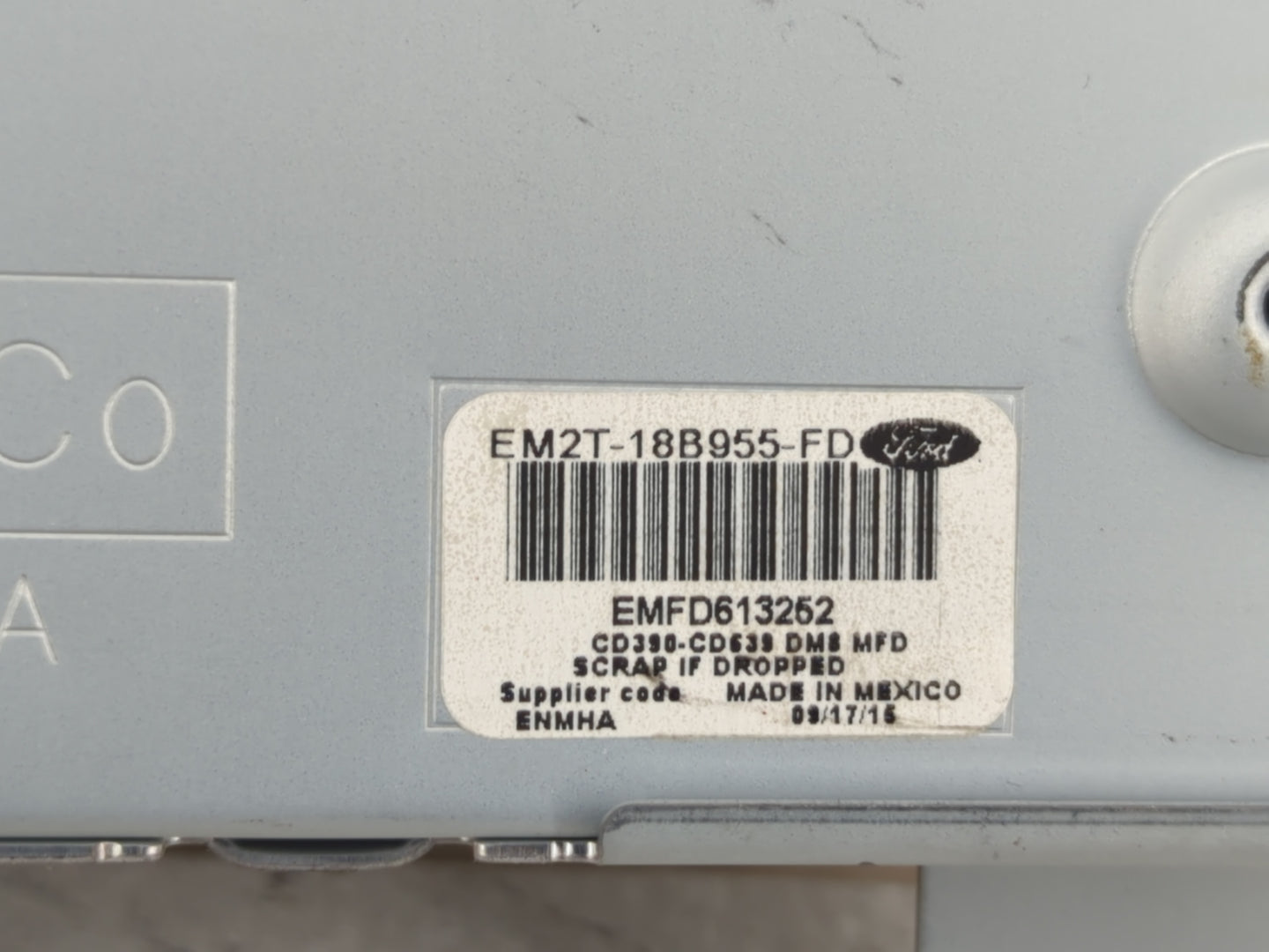 2015-2018 Ford Edge Information Display Screen - Oemusedautoparts1.com