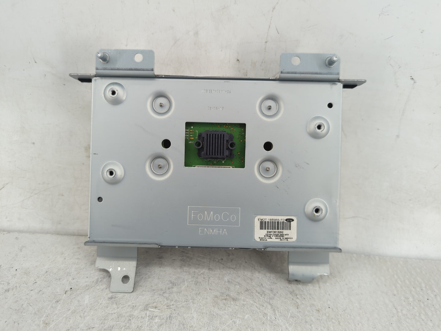 2015-2018 Ford Edge Information Display Screen - Oemusedautoparts1.com