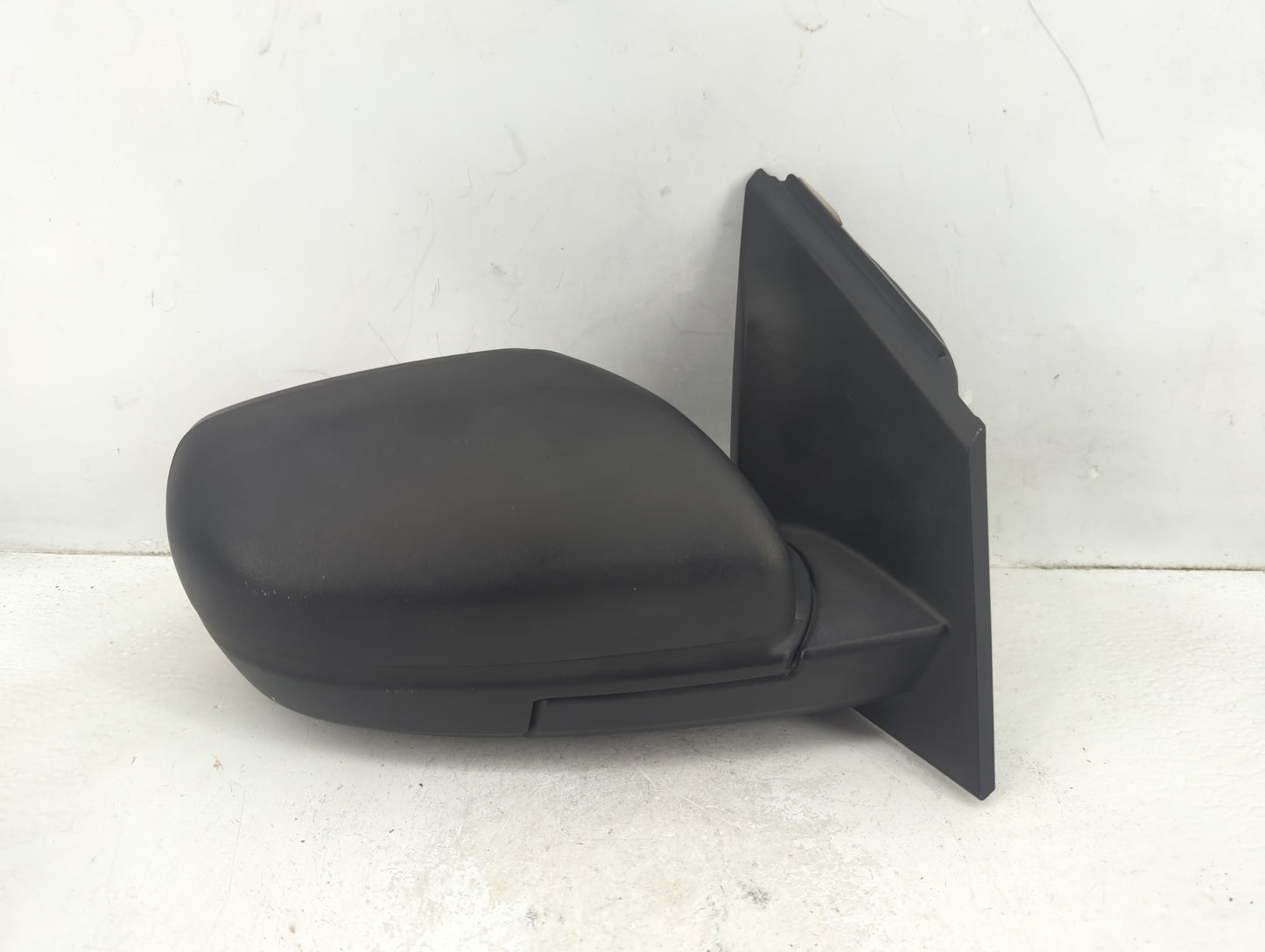 2015-2018 Ford Edge Passenger Side View Mirror - Right Door Mirror OEM Used - Oemusedautoparts1.com