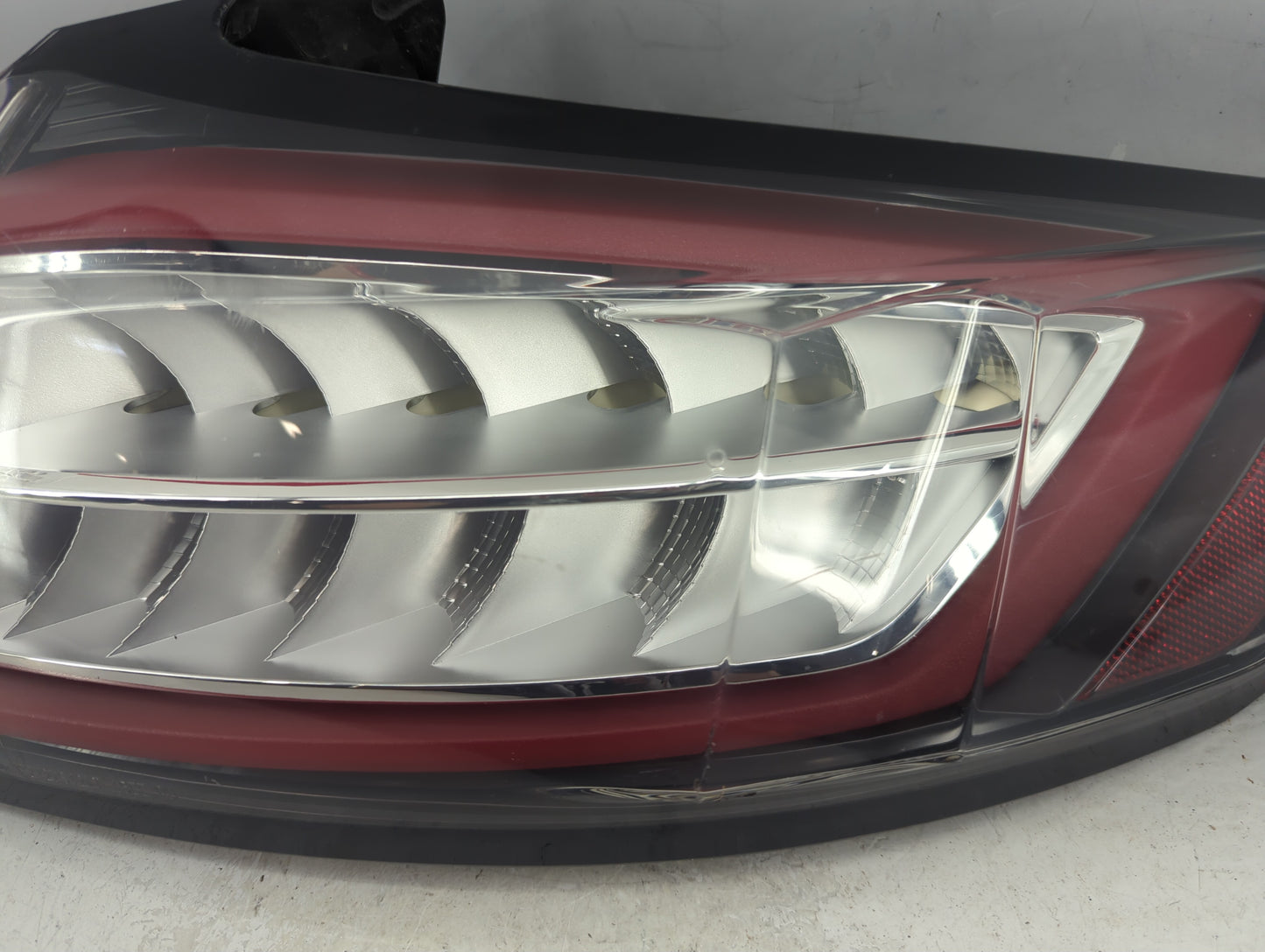 2015-2018 Ford Edge Tail Light Assembly Passenger Right OEM P/N:FT4B-13404-D FT4B-13404-C Fits Fits 2015 2016 2017 2018 OEM 