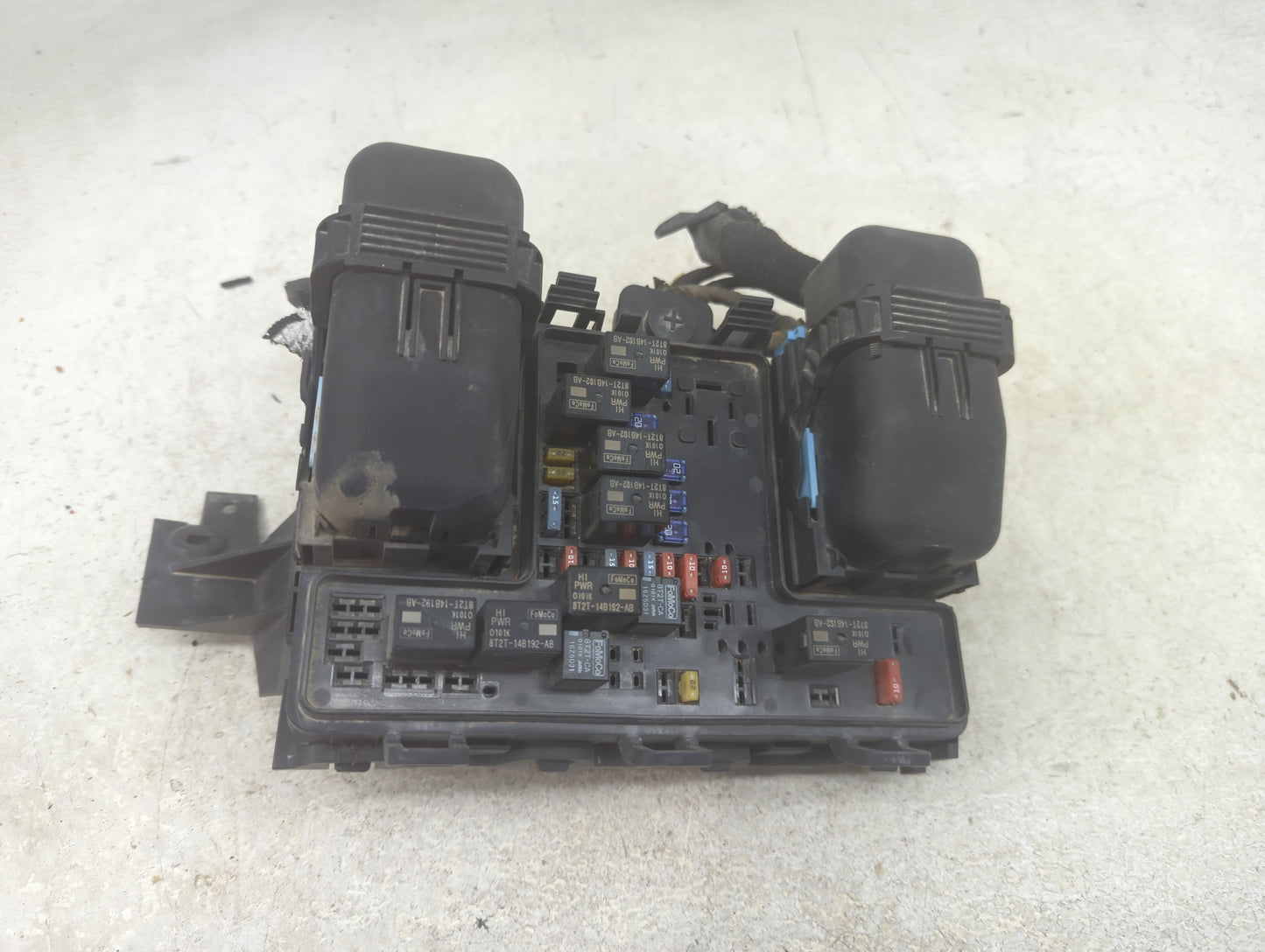 2015-2018 Ford Edge Fusebox Fuse Box Panel Relay Module P/N:G2GT14A075AA Fits Fits 2015 2016 2017 2018 OEM Used Auto Parts -