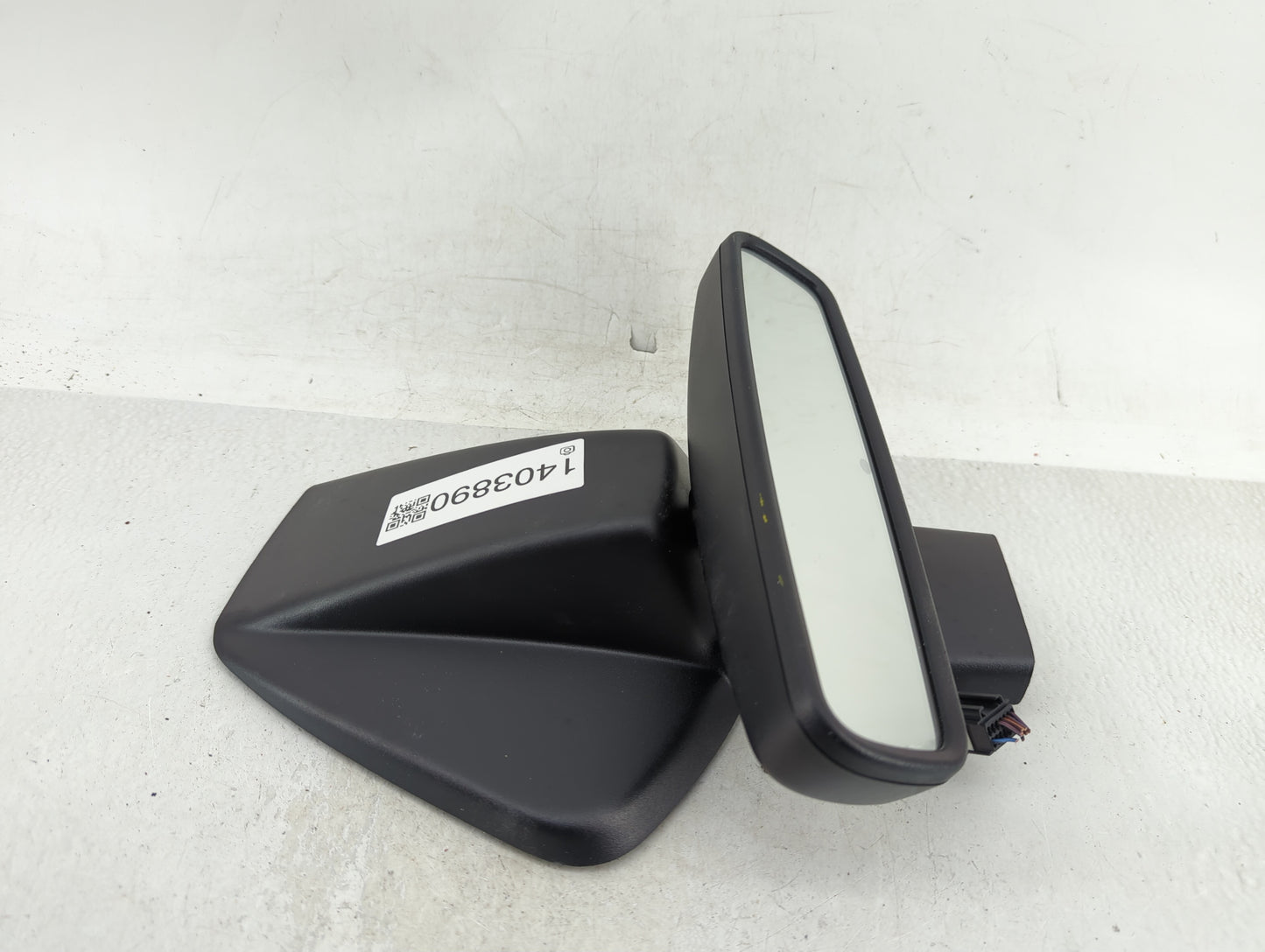 2015-2018 Ford Edge Interior Rear View Mirror Replacement OEM Fits Fits 2015 2016 2017 2018 OEM Used Auto Parts - Oemusedaut