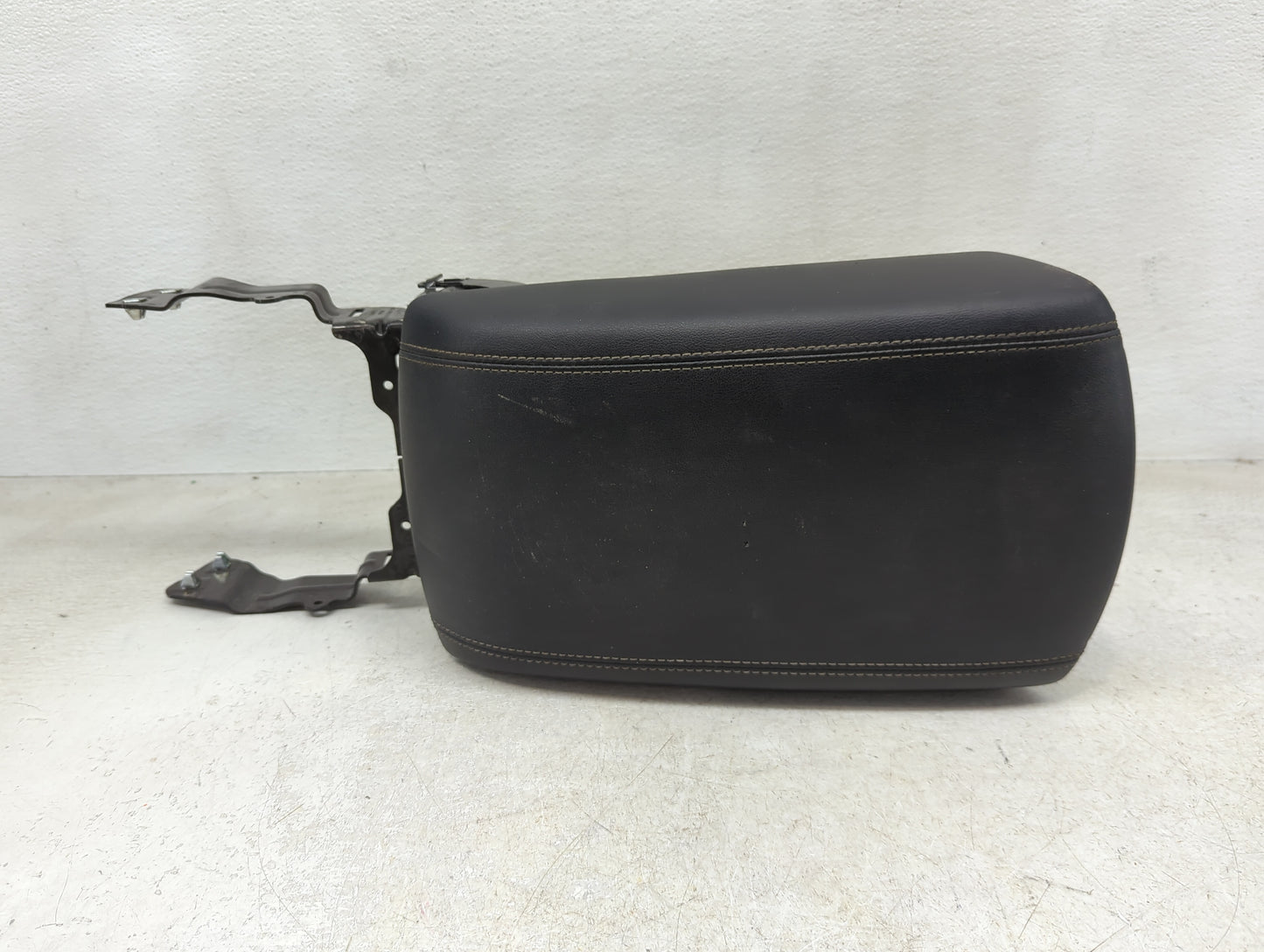 2016 Ford Edge Center Console Armrest Cover Lid Fits OEM Used Auto Parts - Oemusedautoparts1.com