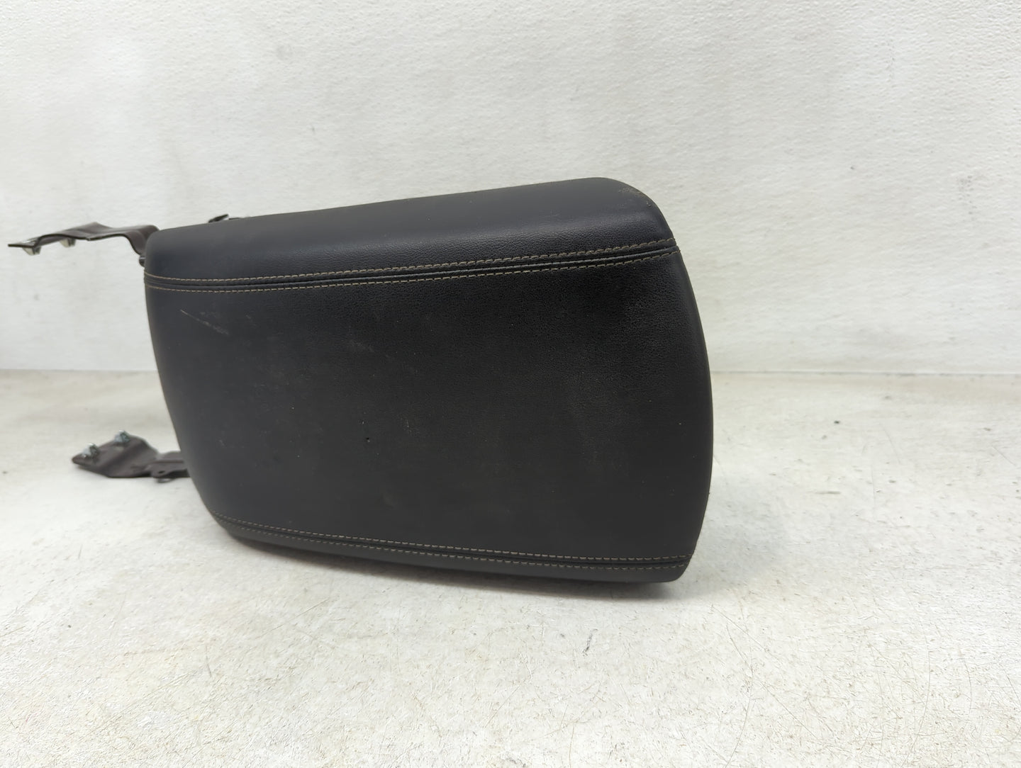 2016 Ford Edge Center Console Armrest Cover Lid Fits OEM Used Auto Parts - Oemusedautoparts1.com