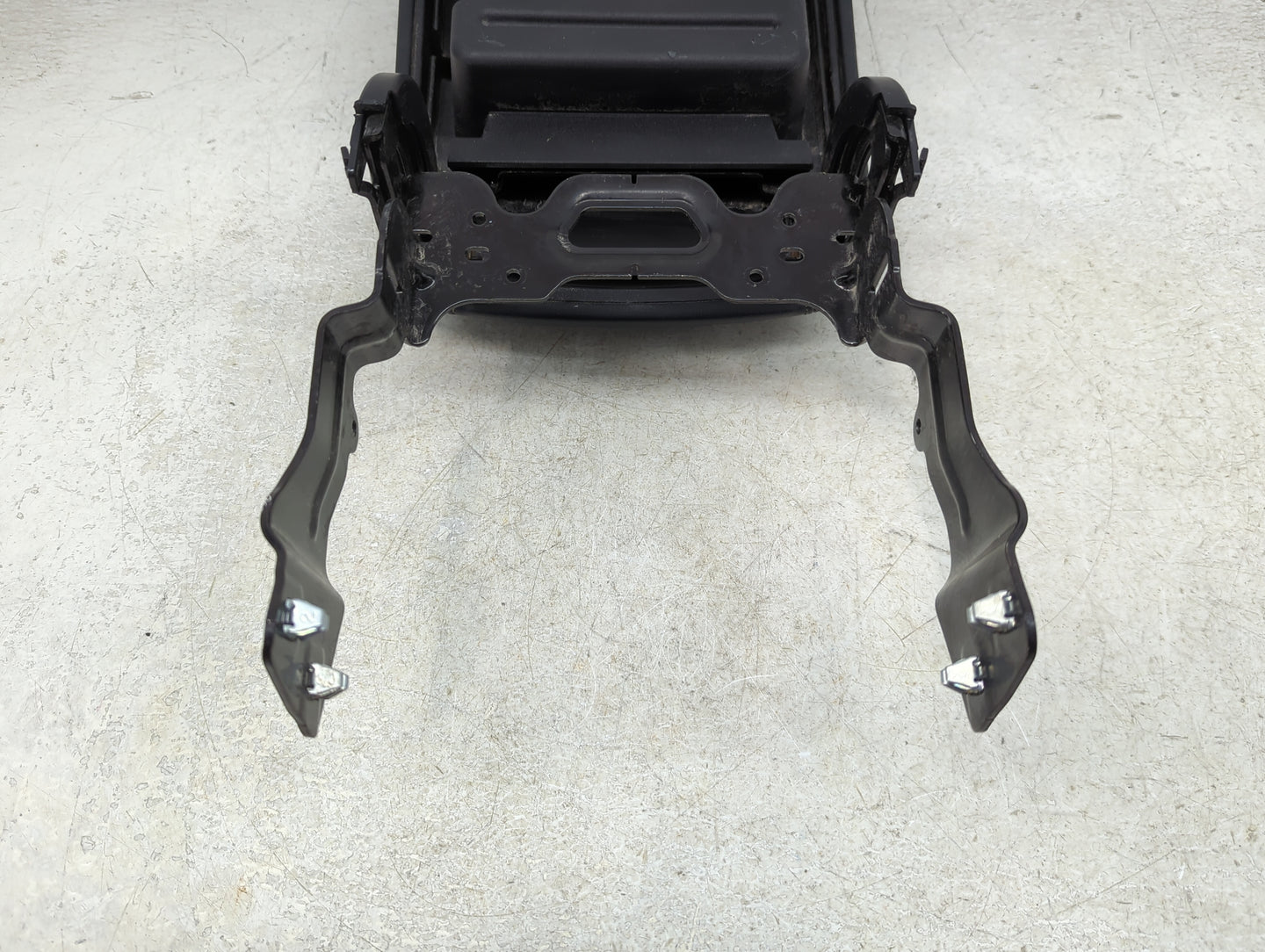 2016 Ford Edge Center Console Armrest Cover Lid Fits OEM Used Auto Parts - Oemusedautoparts1.com