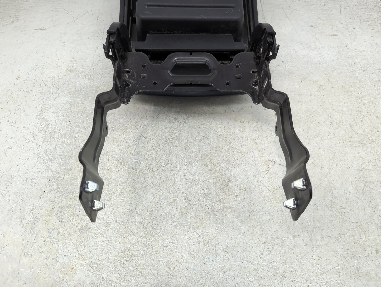 2016 Ford Edge Center Console Armrest Cover Lid Fits OEM Used Auto Parts - Oemusedautoparts1.com