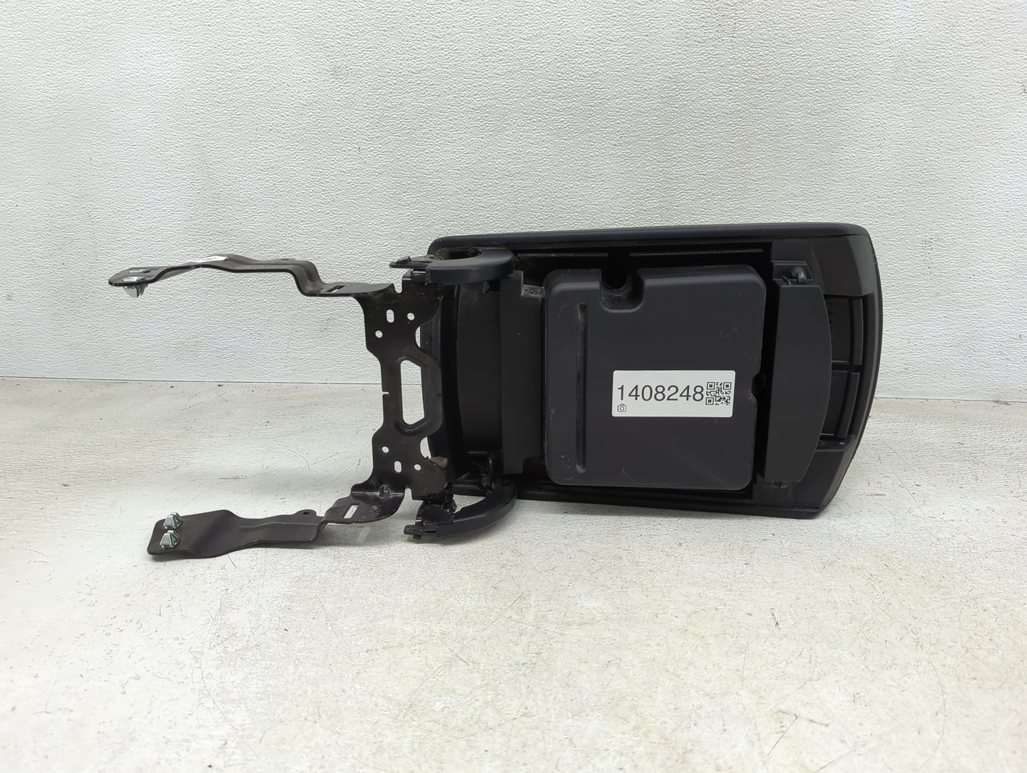 2016 Ford Edge Center Console Armrest Cover Lid Fits OEM Used Auto Parts - Oemusedautoparts1.com