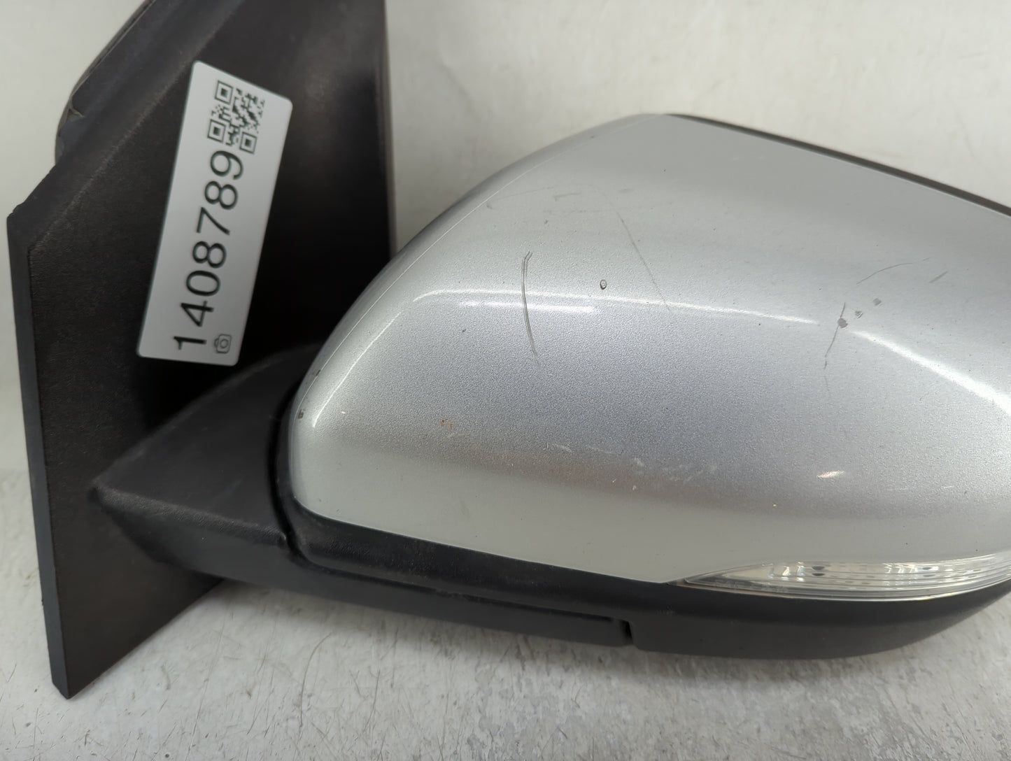 2015-2018 Ford Edge Driver Side View Mirror - Left Door Mirror OEM Used - Oemusedautoparts1.com