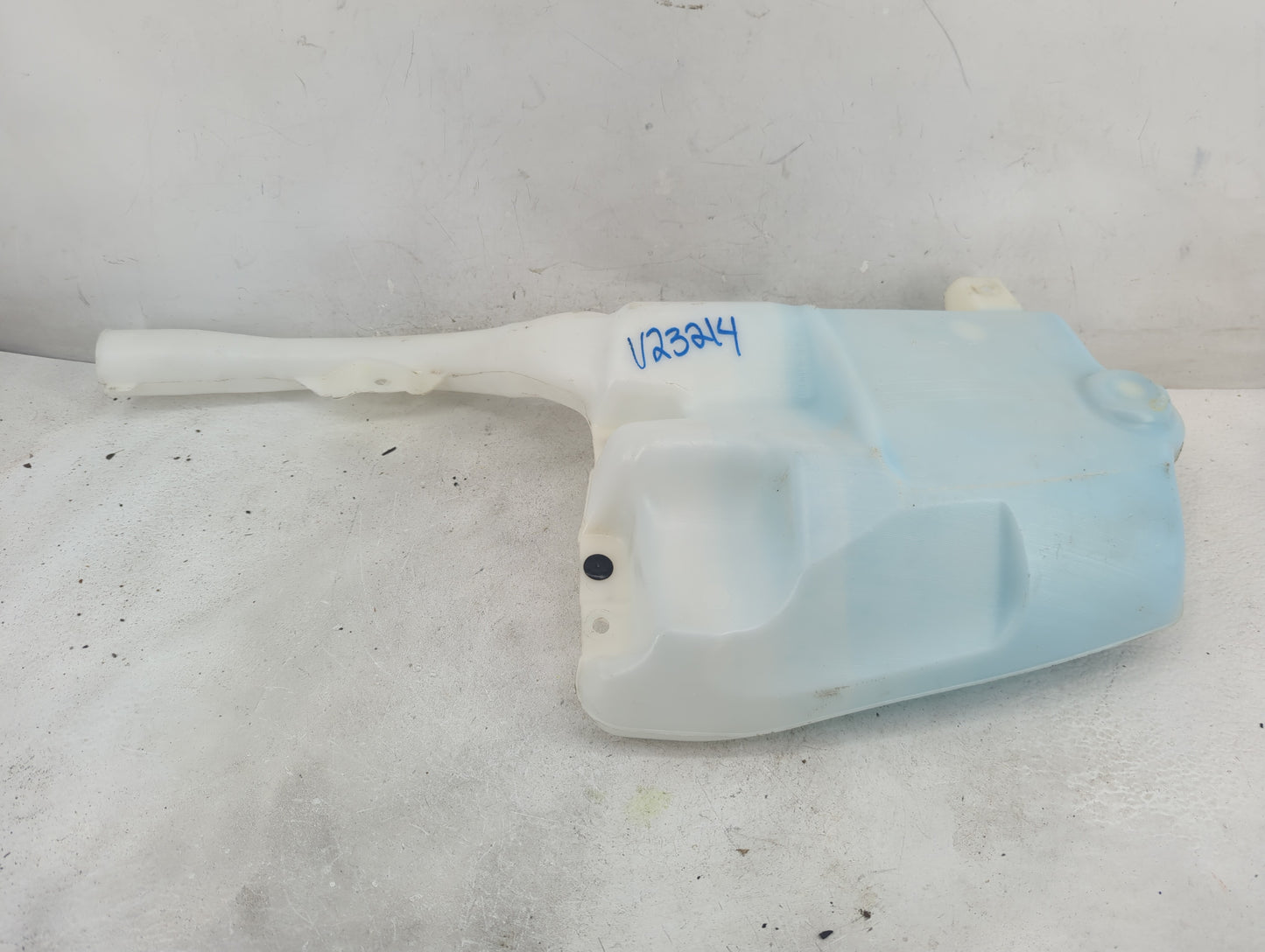 2016-2020 Ford Edge Windshield Washer Fluid Reservoir Bottle Oem - Oemusedautoparts1.com