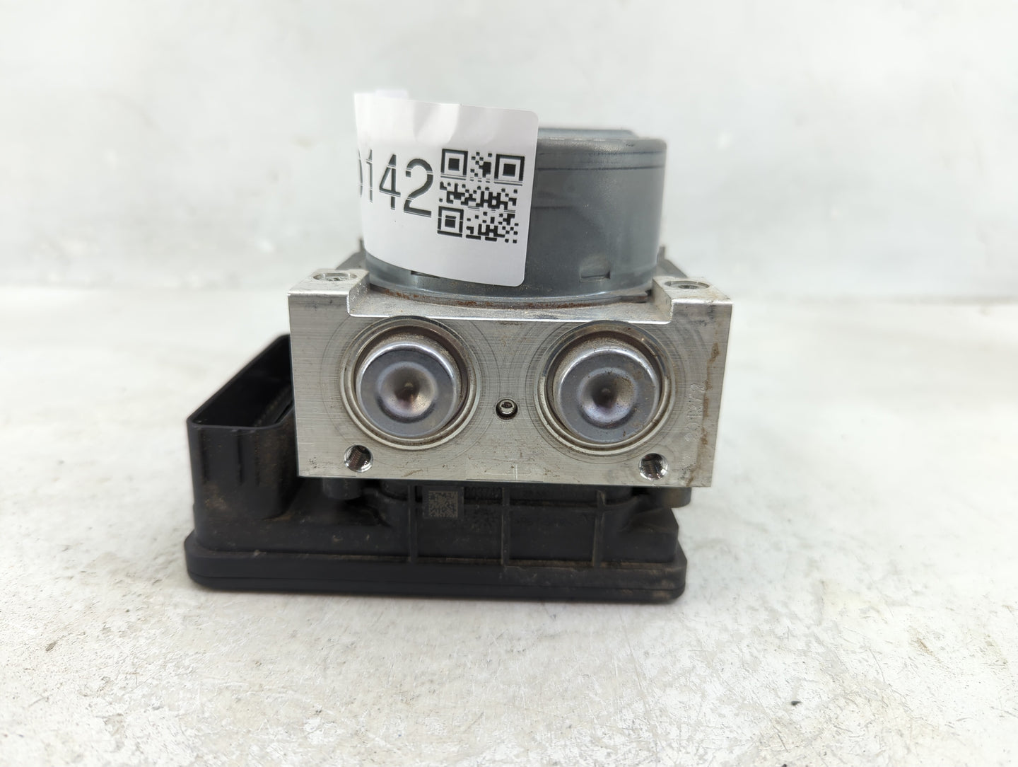 2015-2018 Ford Edge ABS Pump Control Module Replacement P/N:F2GC-2C405-AG Fits Fits 2015 2016 2017 2018 OEM Used Auto Parts 