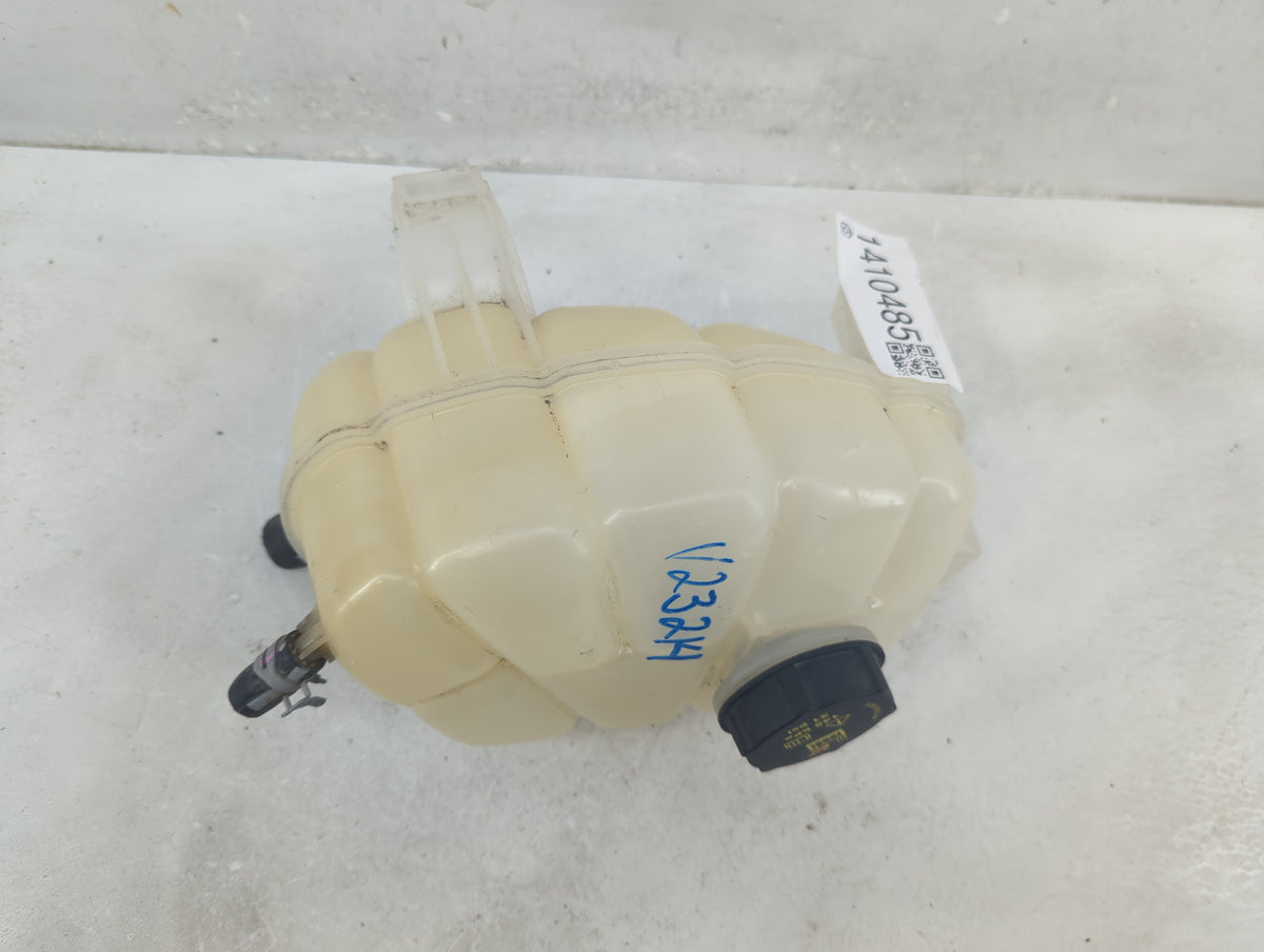 Ford Edge Windshield Washer Fluid Reservoir Bottle 1410485 - Oemusedautoparts1.com