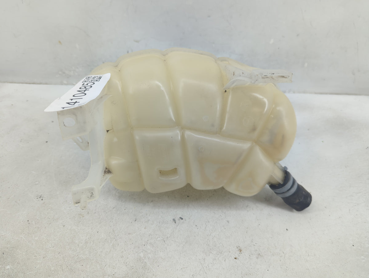 Ford Edge Windshield Washer Fluid Reservoir Bottle 1410485 - Oemusedautoparts1.com