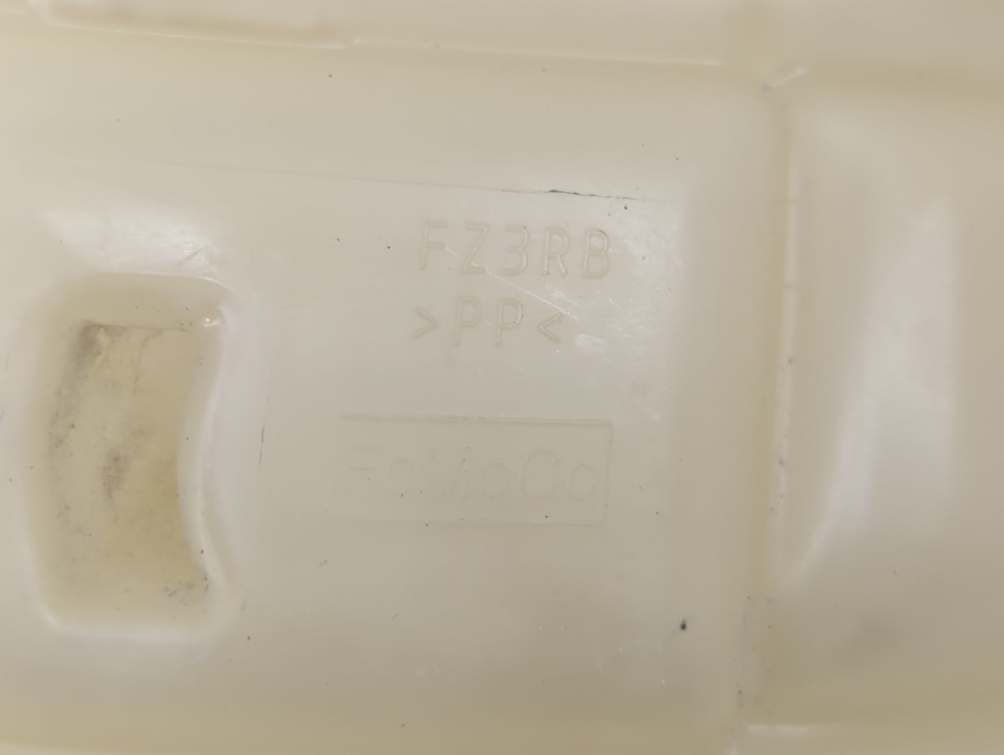 Ford Edge Windshield Washer Fluid Reservoir Bottle Oem - Oemusedautoparts1.com