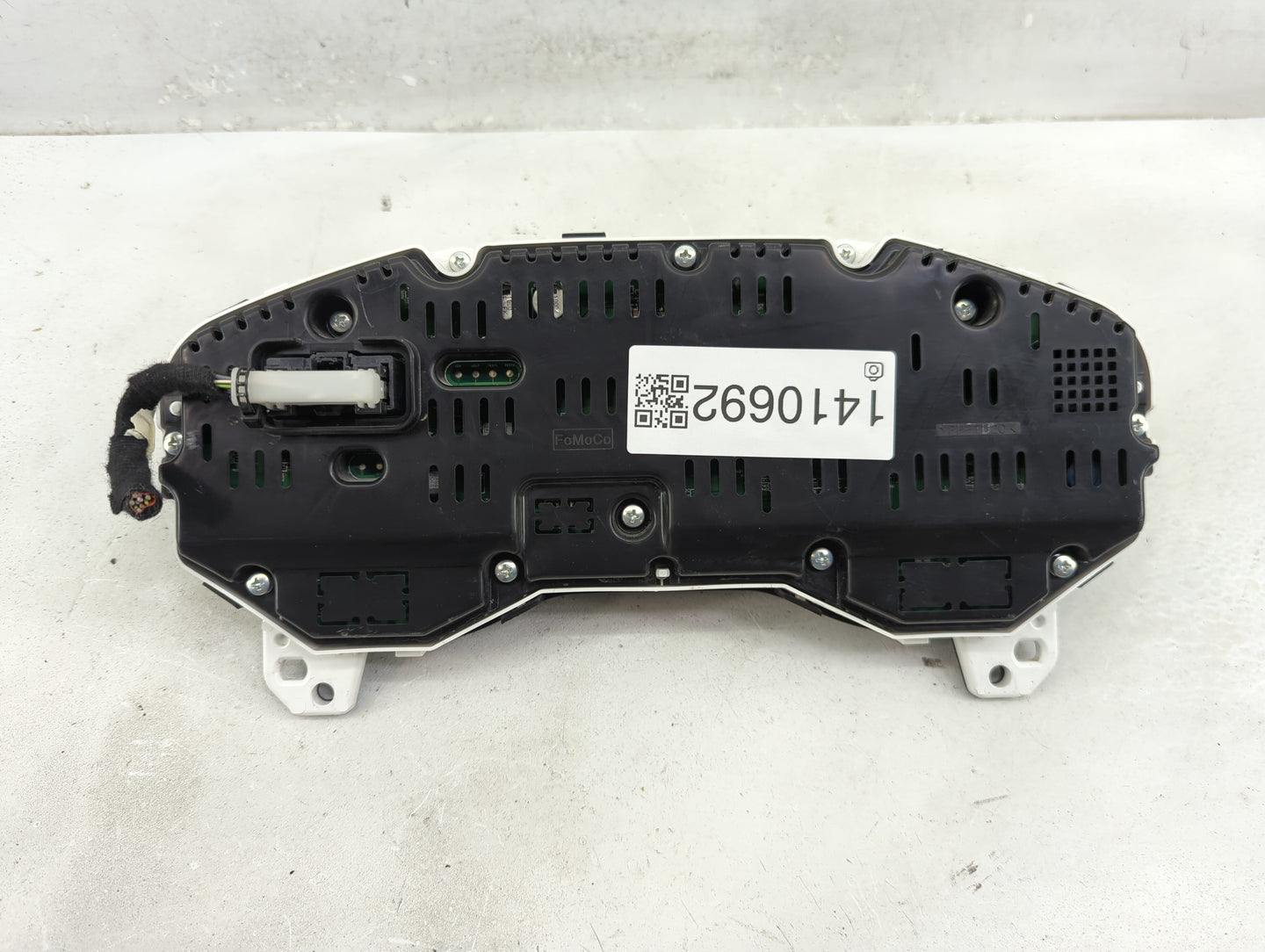2016-2018 Ford Edge Instrument Cluster Speedometer Gauges P/N:GT4T-10849-CB Fits Fits 2016 2017 2018 OEM Used Auto Parts - O