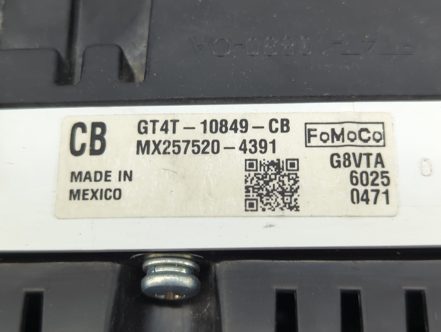 2016-2018 Ford Edge Instrument Cluster Speedometer Gauges P/N:GT4T-10849-CB Fits Fits 2016 2017 2018 OEM Used Auto Parts - O