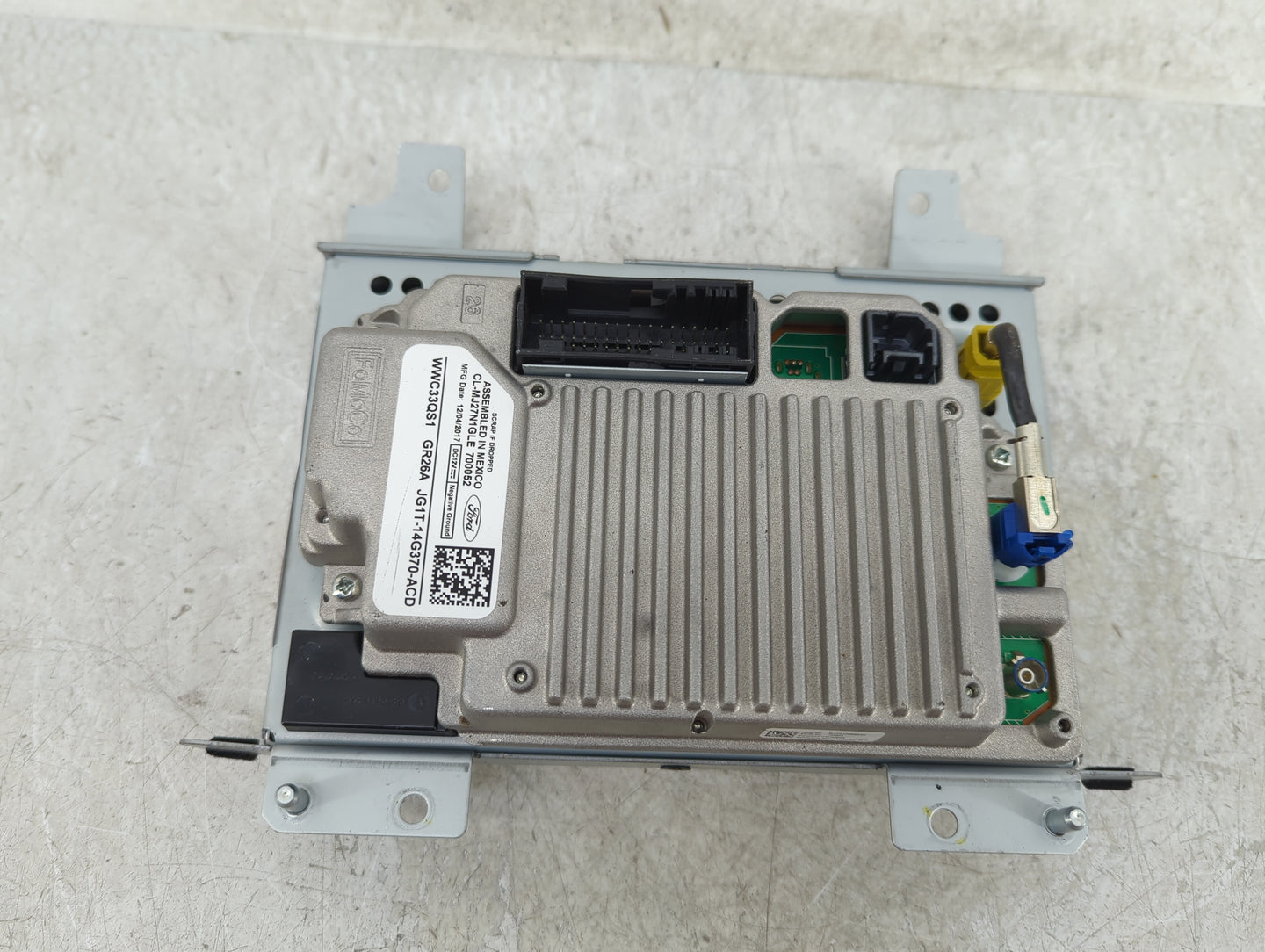 2015-2018 Ford Edge Information Display Screen - Oemusedautoparts1.com