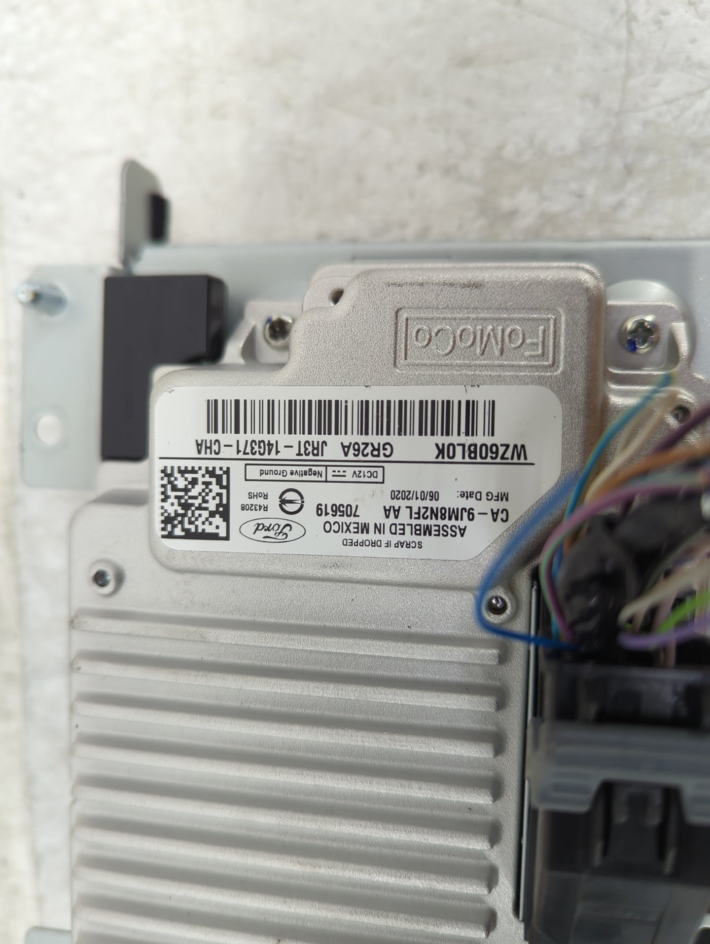 2015-2018 Ford Edge Information Display Screen - Oemusedautoparts1.com