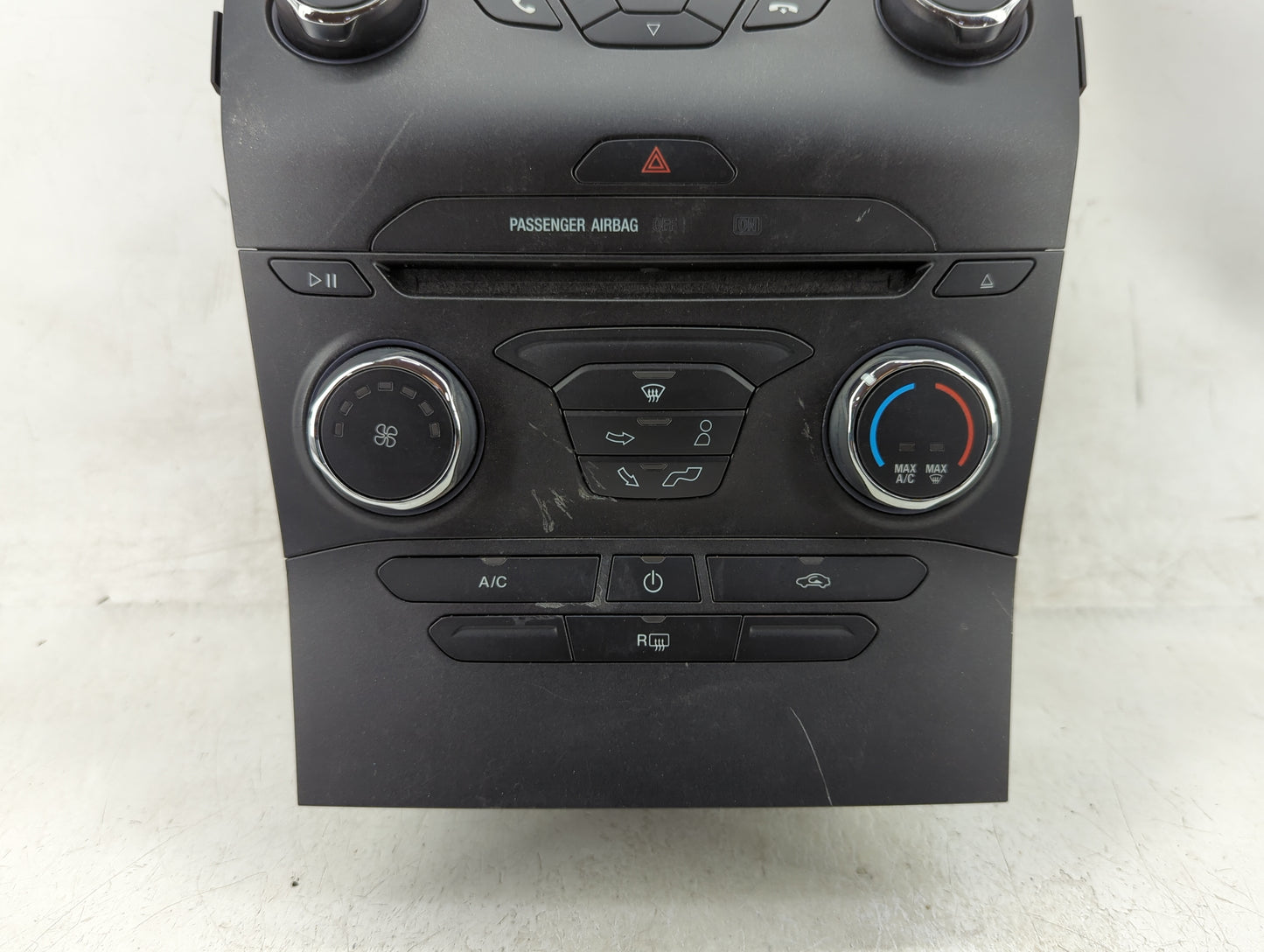2015-2018 Ford Edge Radio Control Panel - Oemusedautoparts1.com