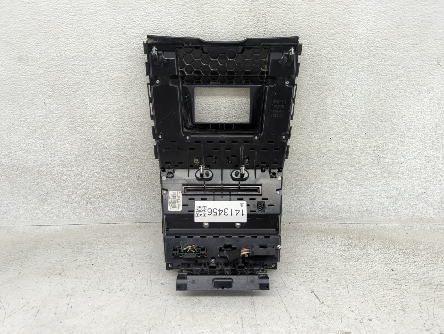2015-2018 Ford Edge Radio AM FM Cd Player Receiver Replacement P/N:FT4T-18E243-AK Fits Fits 2015 2016 2017 2018 OEM Used Aut