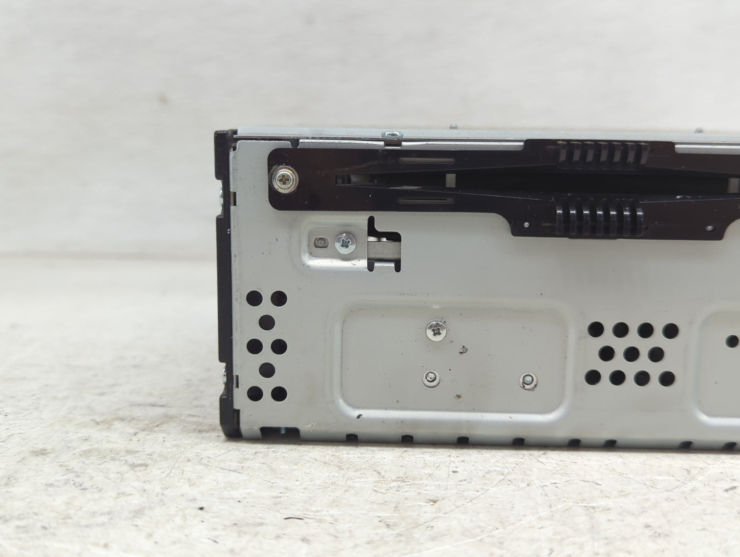 2015-2018 Ford Edge Radio AM FM Cd Player Receiver Replacement P/N:FT4T-19C107-KD Fits Fits 2015 2016 2017 2018 OEM Used Aut