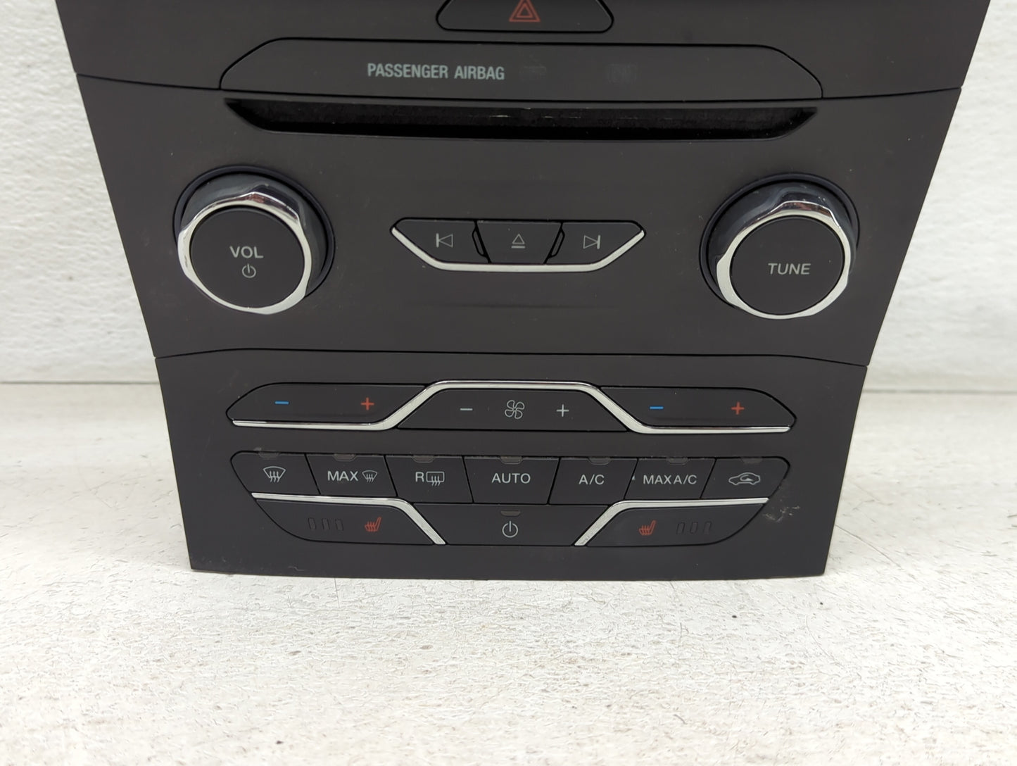 2015-2018 Ford Edge Radio Control Panel - Oemusedautoparts1.com
