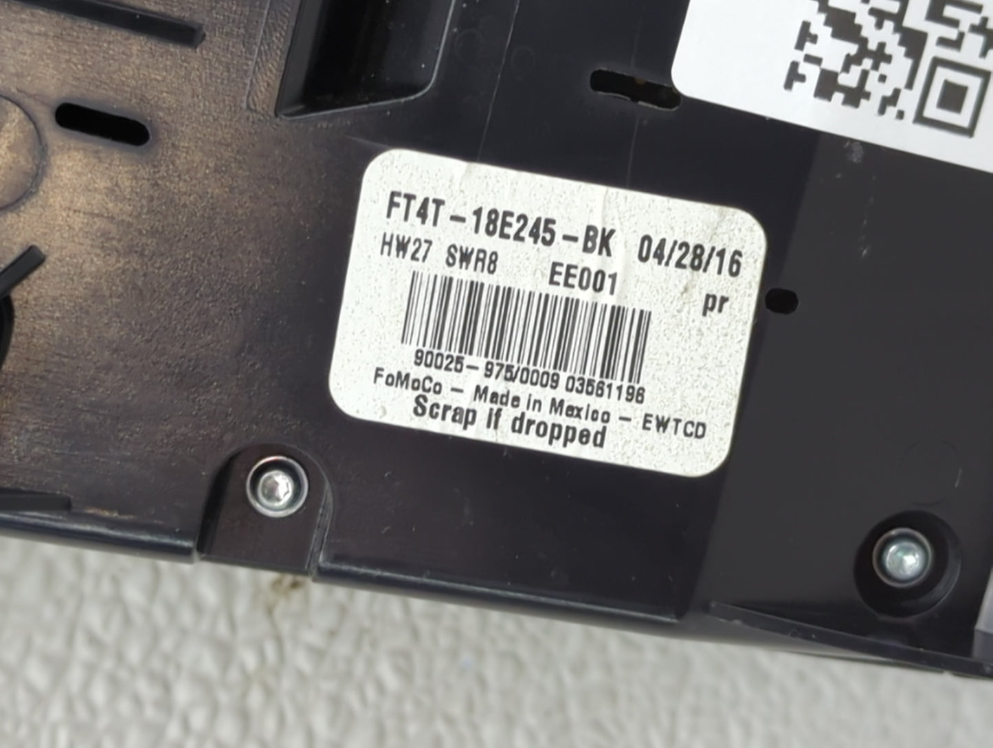 2015-2018 Ford Edge Radio Control Panel - Oemusedautoparts1.com