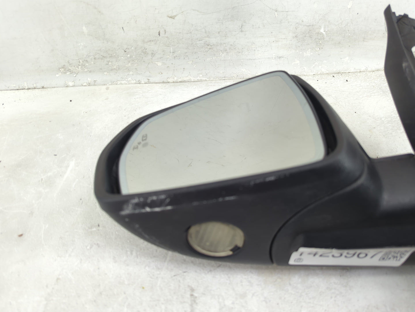 2015-2018 Ford Edge Driver Side View Mirror - Left Door Mirror OEM Used - Oemusedautoparts1.com