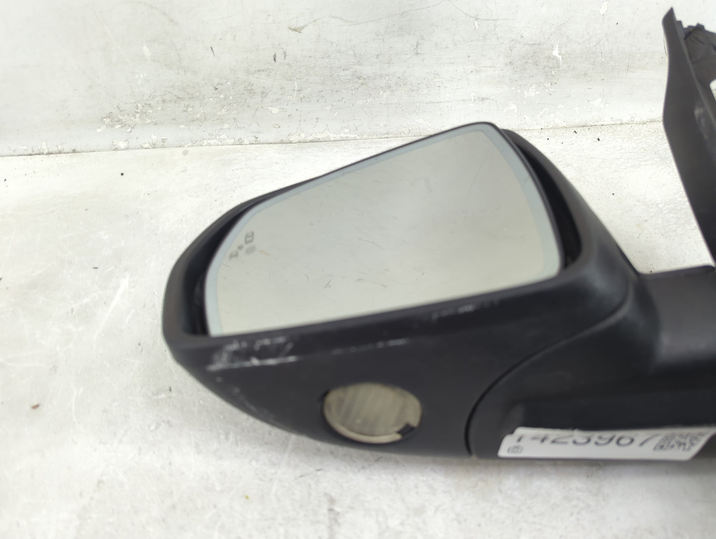 2015-2018 Ford Edge Driver Side View Mirror - Left Door Mirror OEM Used - Oemusedautoparts1.com