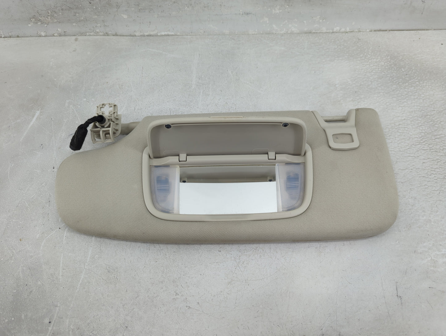 2015-2020 Ford Edge Sun Visor Shade Replacement Driver Left Mirror Fits Fits 2015 2016 2017 2018 2019 2020 OEM Used Auto Par