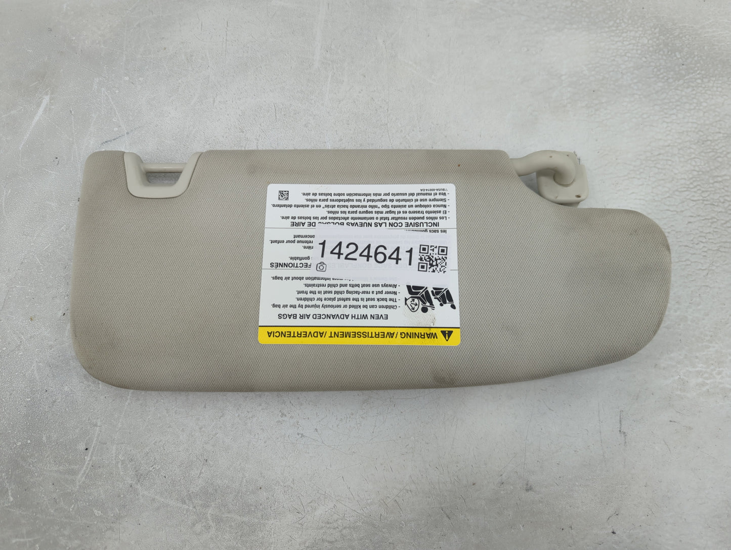 2015-2020 Ford Edge Sun Visor Shade Replacement Driver Left Mirror Fits Fits 2015 2016 2017 2018 2019 2020 OEM Used Auto Par