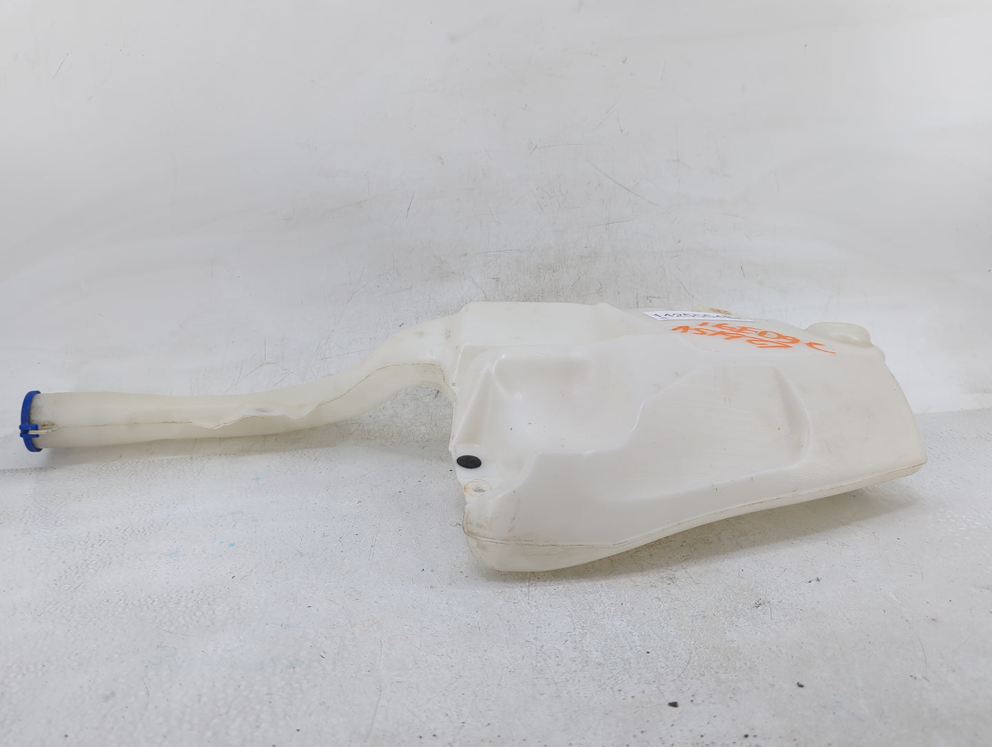 2016-2020 Ford Edge Windshield Washer Fluid Reservoir Bottle Oem White - Oemusedautoparts1.com