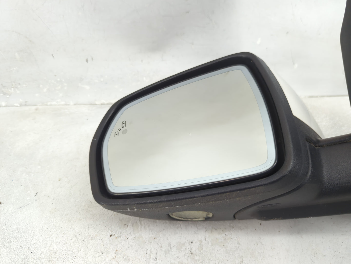 2015-2018 Ford Edge Driver Side View Mirror - Left Door Mirror OEM Used - Oemusedautoparts1.com