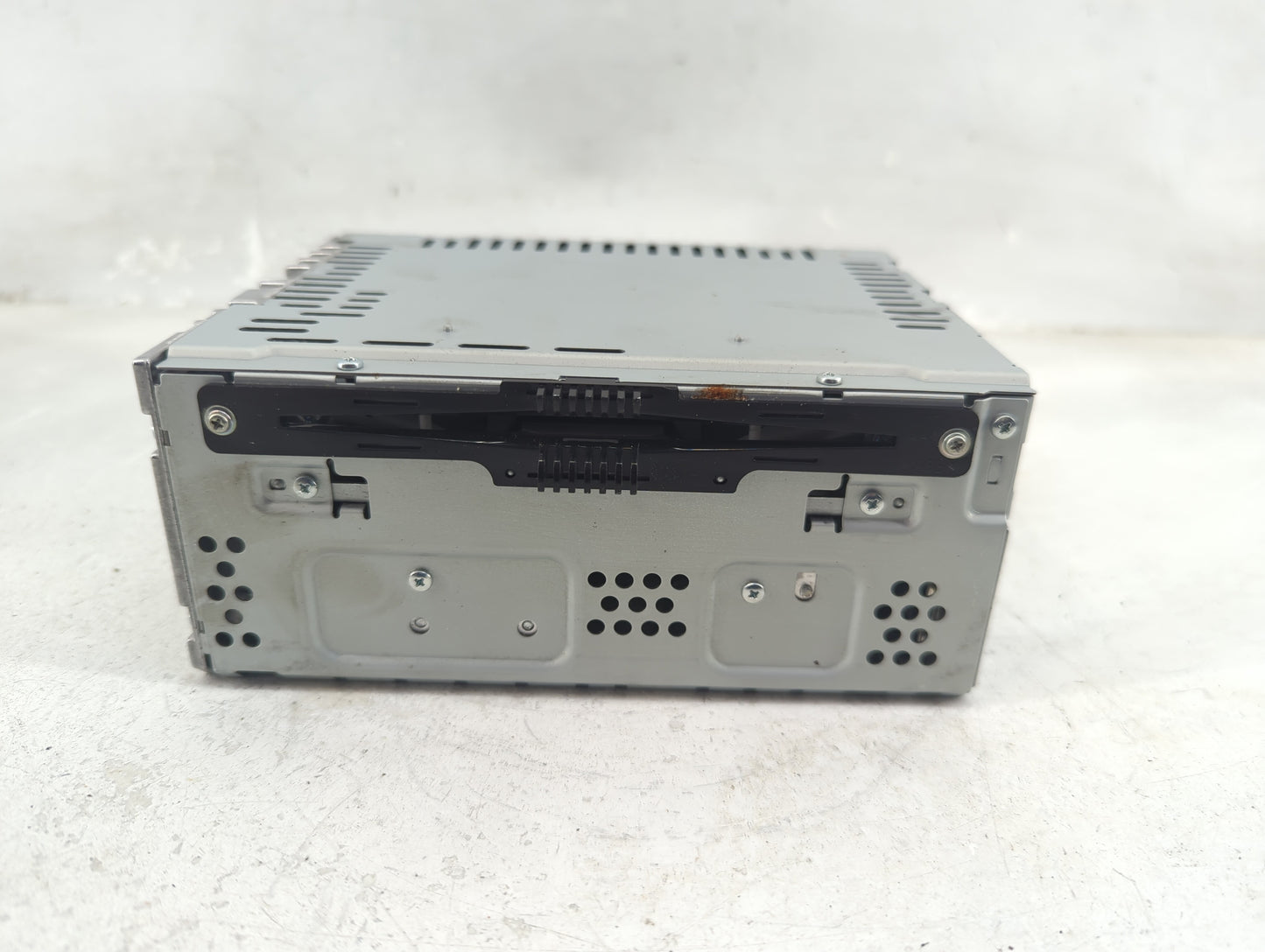 2016-2018 Ford Edge Radio AM FM Cd Player Receiver Replacement Fits Fits 2016 2017 2018 OEM Used Auto Parts - Oemusedautopar
