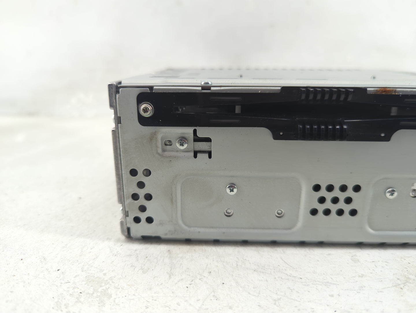 2016-2018 Ford Edge Radio AM FM Cd Player Receiver Replacement Fits Fits 2016 2017 2018 OEM Used Auto Parts - Oemusedautopar