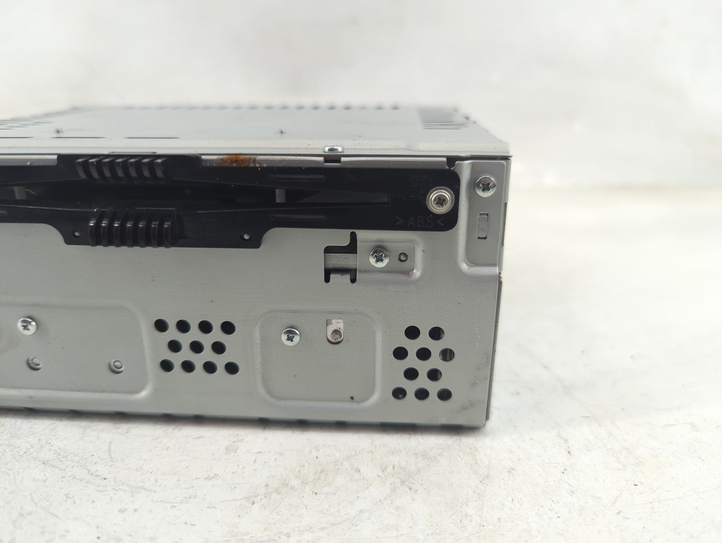 2016-2018 Ford Edge Radio AM FM Cd Player Receiver Replacement Fits Fits 2016 2017 2018 OEM Used Auto Parts - Oemusedautopar