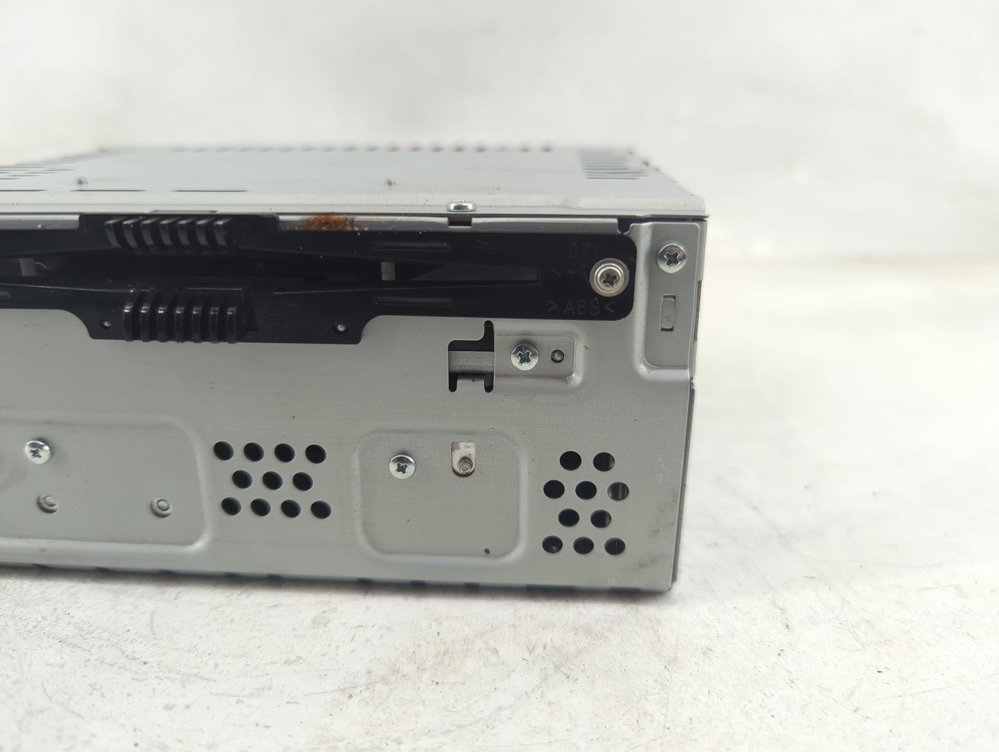 2016-2018 Ford Edge Radio AM FM Cd Player Receiver Replacement Fits Fits 2016 2017 2018 OEM Used Auto Parts - Oemusedautopar