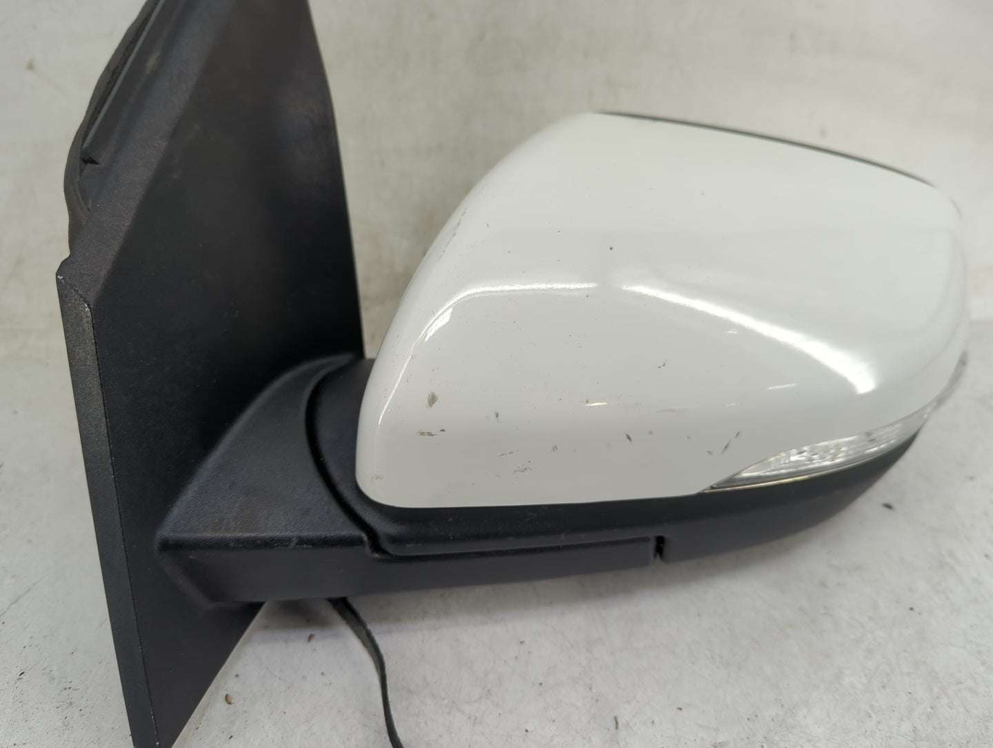 2015-2018 Ford Edge Driver Side View Mirror - Left Door Mirror OEM Used - Oemusedautoparts1.com