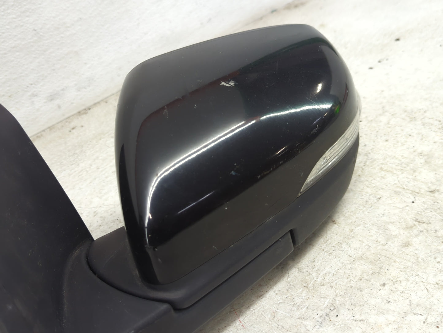 2015-2018 Ford Edge Driver Side View Mirror - Left Door Mirror OEM Used - Oemusedautoparts1.com