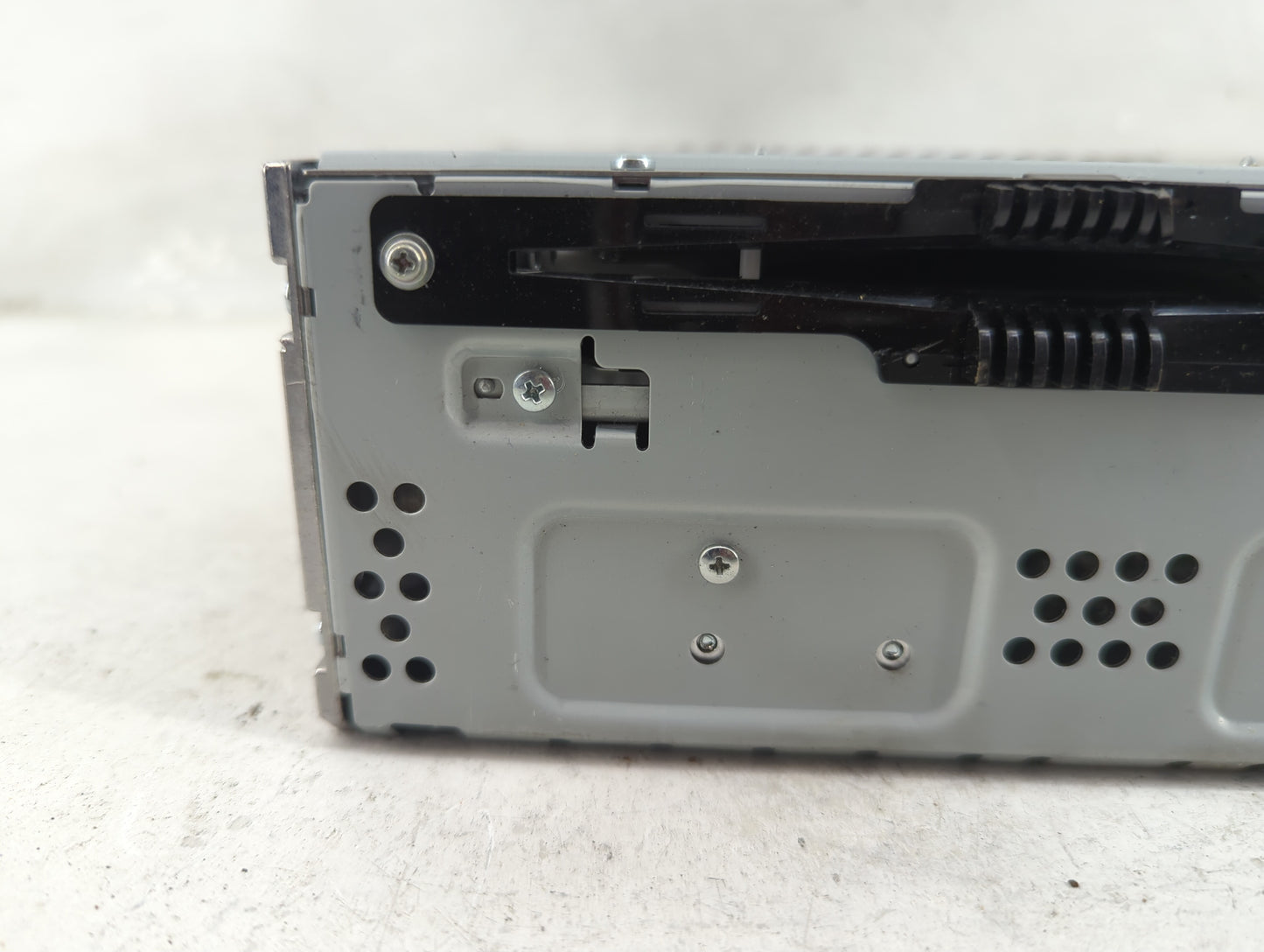 2016-2018 Ford Edge Radio AM FM Cd Player Receiver Replacement P/N:EM2T-19C10 CQ-JJ64E0UMD Fits Fits 2016 2017 2018 OEM Used