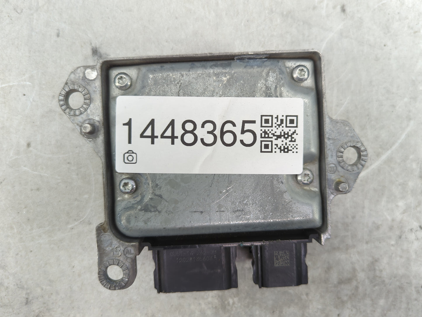 2016 Ford Edge Safety Restraint Srs Airbag Control Module Db5t-14b321-ae - Oemusedautoparts1.com