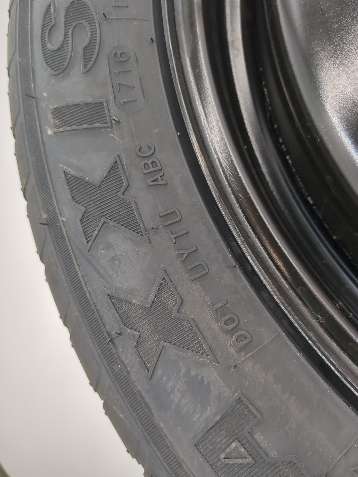 2015-2018 Ford Edge Spare Donut Tire Wheel Rim Oem 1462420 - Oemusedautoparts1.com