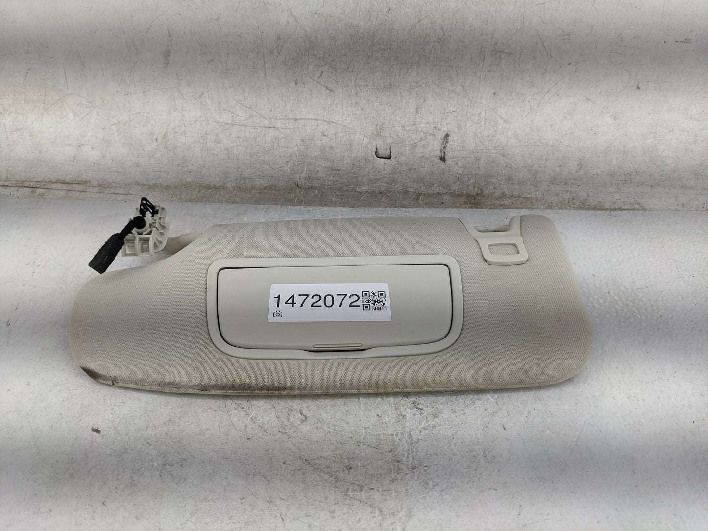 2015-2020 Ford Edge Sun Visor Shade Replacement Driver Left Mirror Fits Fits 2015 2016 2017 2018 2019 2020 OEM Used Auto Par