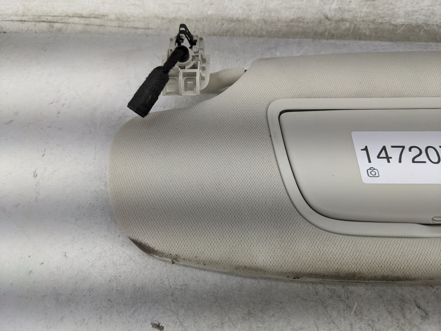 2015-2020 Ford Edge Sun Visor Shade Replacement Driver Left Mirror Fits Fits 2015 2016 2017 2018 2019 2020 OEM Used Auto Par