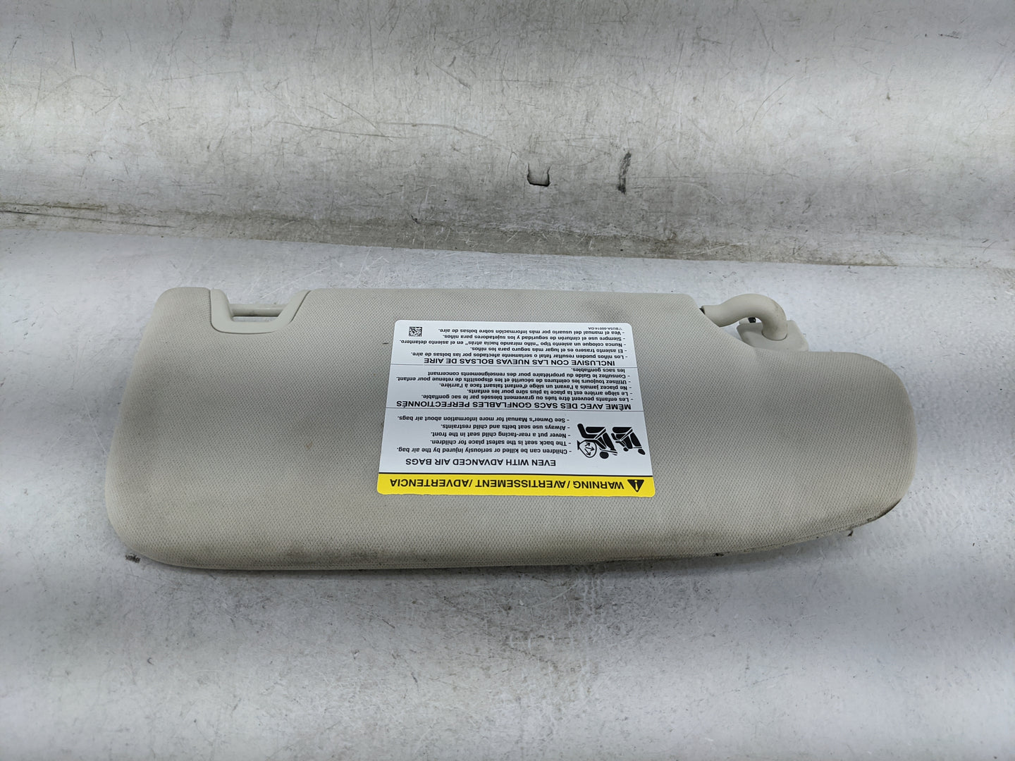 2015-2020 Ford Edge Sun Visor Shade Replacement Driver Left Mirror Fits Fits 2015 2016 2017 2018 2019 2020 OEM Used Auto Par