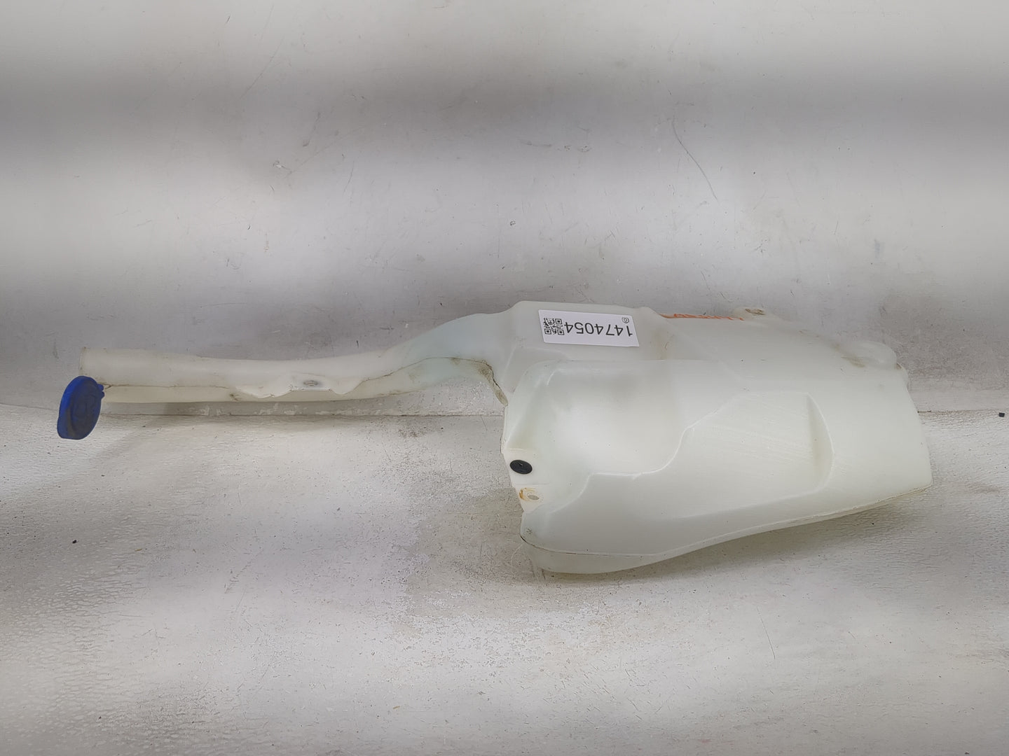 2016-2020 Ford Edge Windshield Washer Fluid Reservoir Bottle Oem 1474054 - Oemusedautoparts1.com