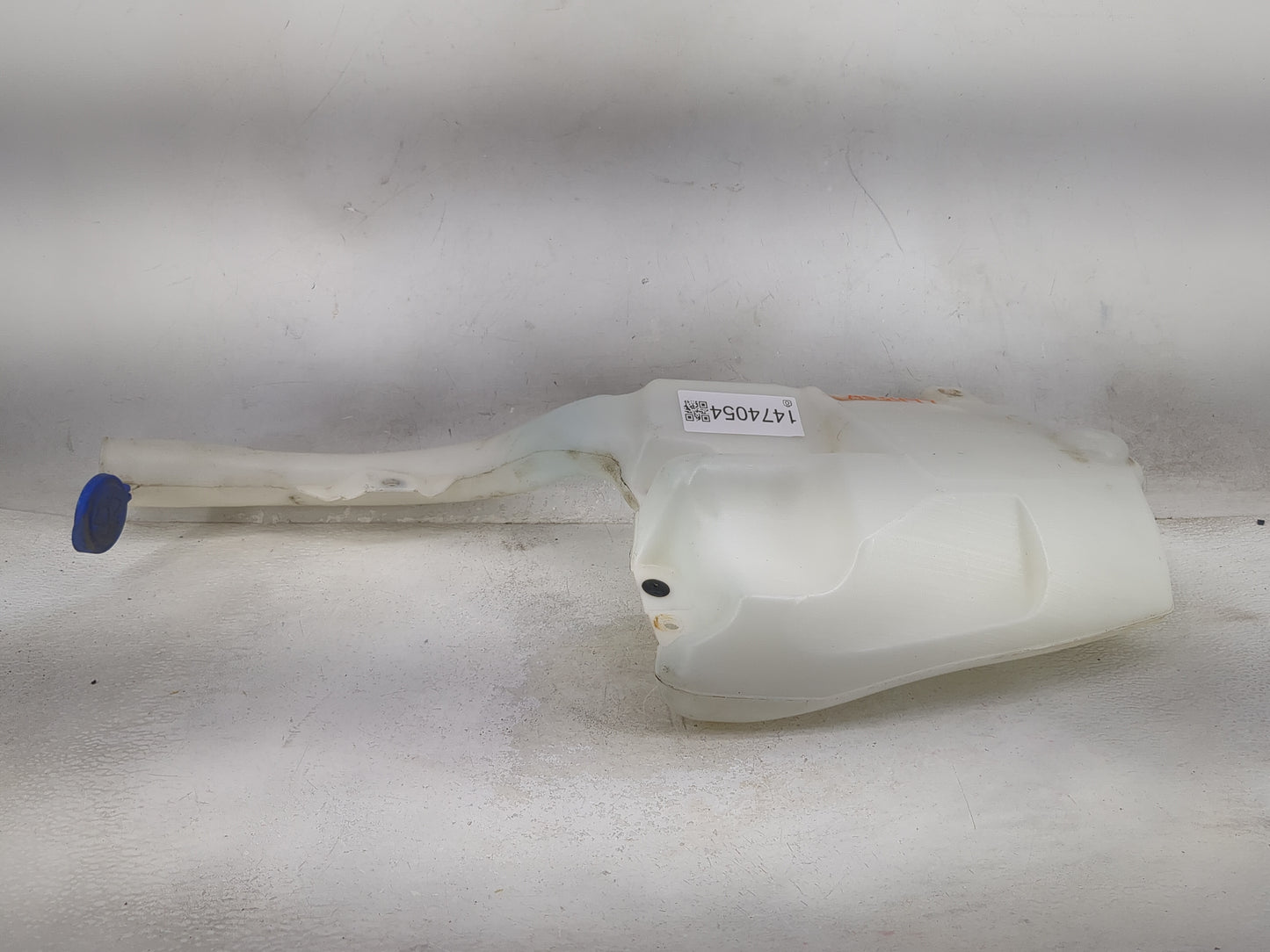 2016-2020 Ford Edge Windshield Washer Fluid Reservoir Bottle Oem 1474054 - Oemusedautoparts1.com