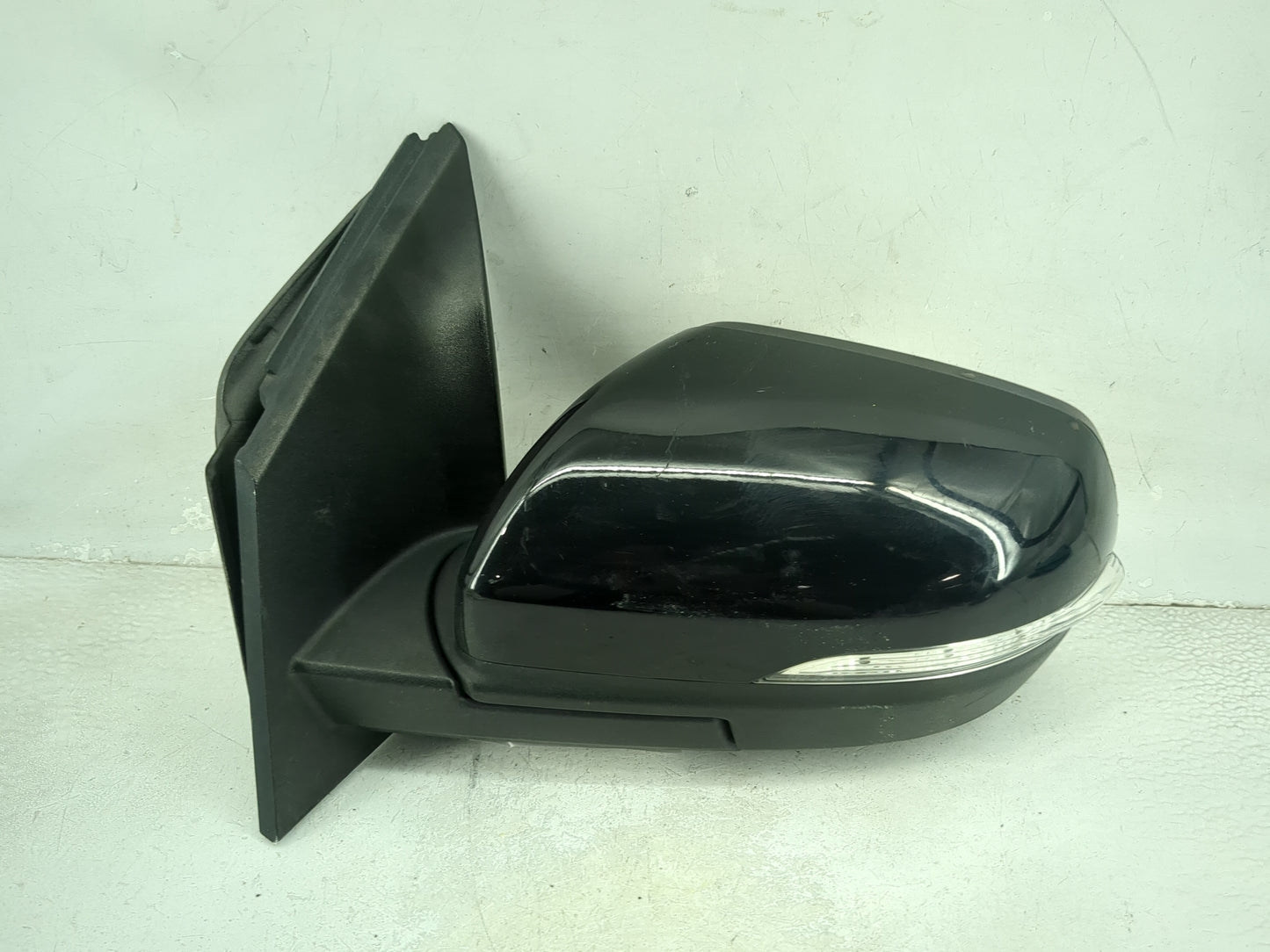 2015-2018 Ford Edge Driver Side View Mirror - Left Door Mirror OEM Used - Oemusedautoparts1.com