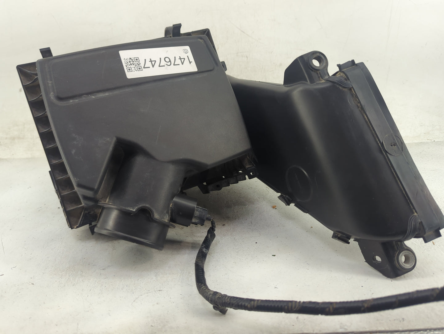 2015-2018 Ford Edge Air Cleaner Intake-duct Hose Tube 1476747 - Oemusedautoparts1.com